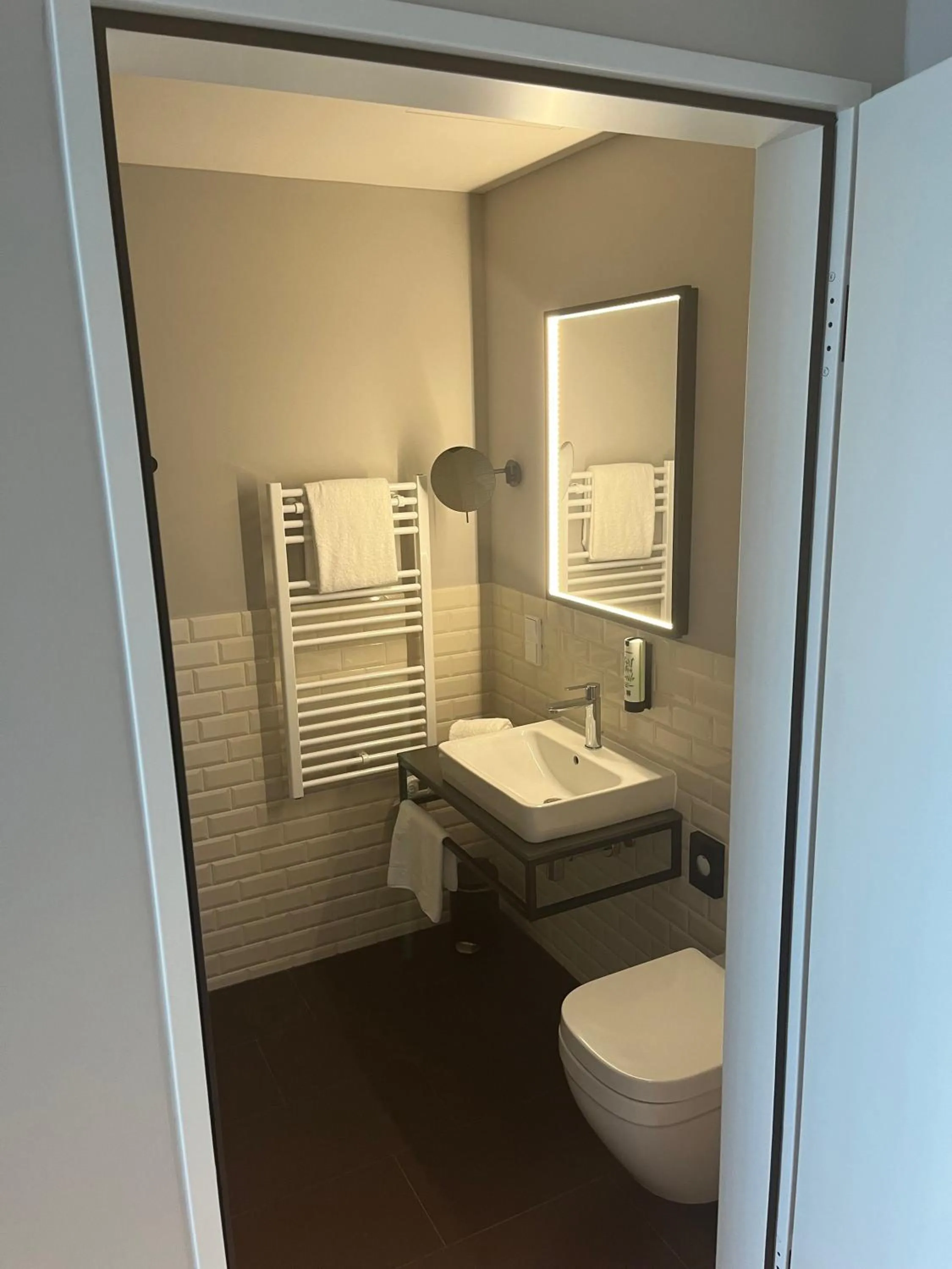 Bathroom in INA Boutique Hannover-Linden - Digital Access