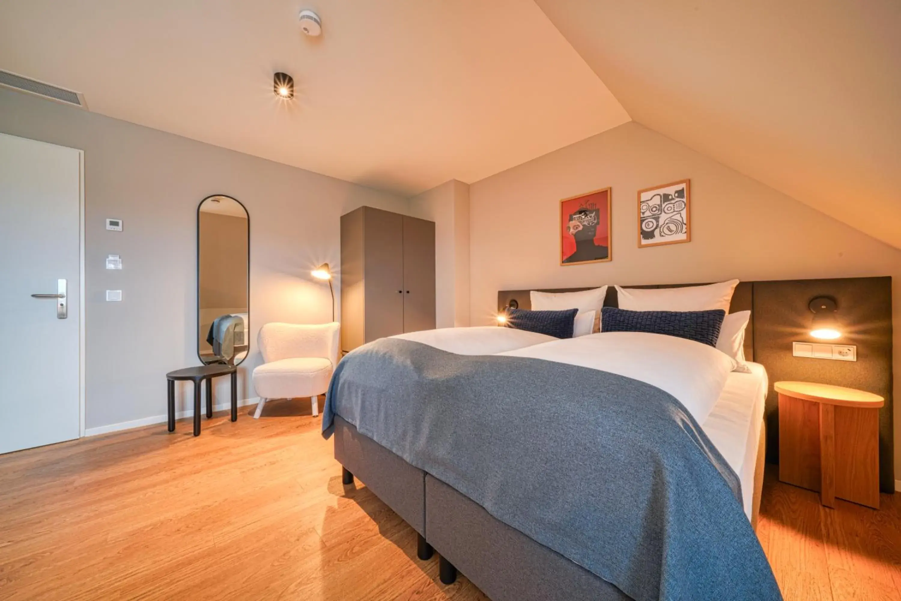 Studio - Disability Access in INA Boutique Hannover-Linden - Digital Access Studio - Disability Access in INA Boutique Hannover-Linden - Digital Access