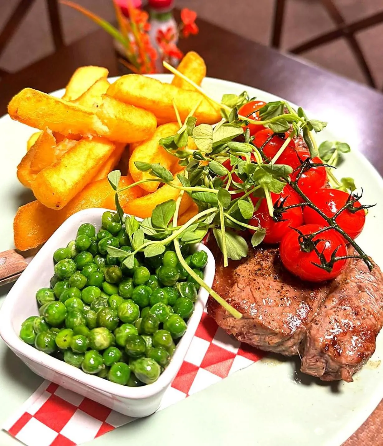 Restaurant/places to eat in Silverstone Golf Club And Hotel
