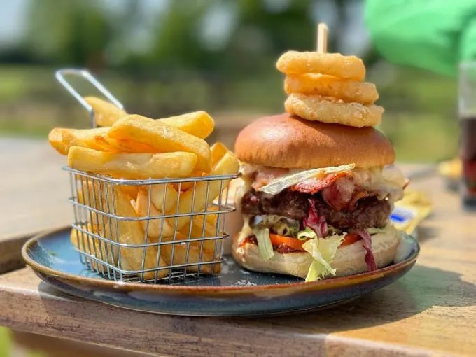 Restaurant/places to eat in Silverstone Golf Club And Hotel