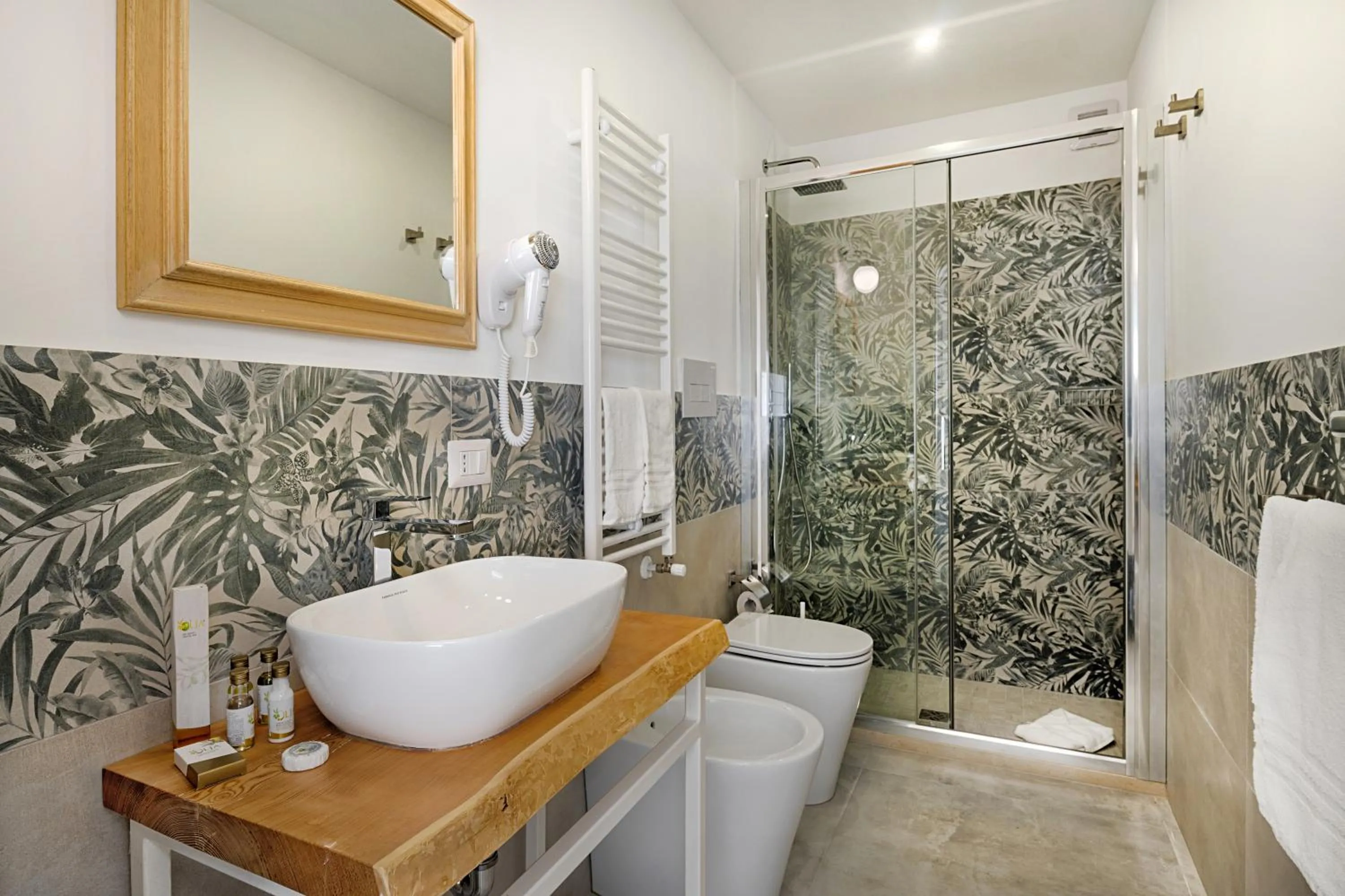 Shower in Itria Modica