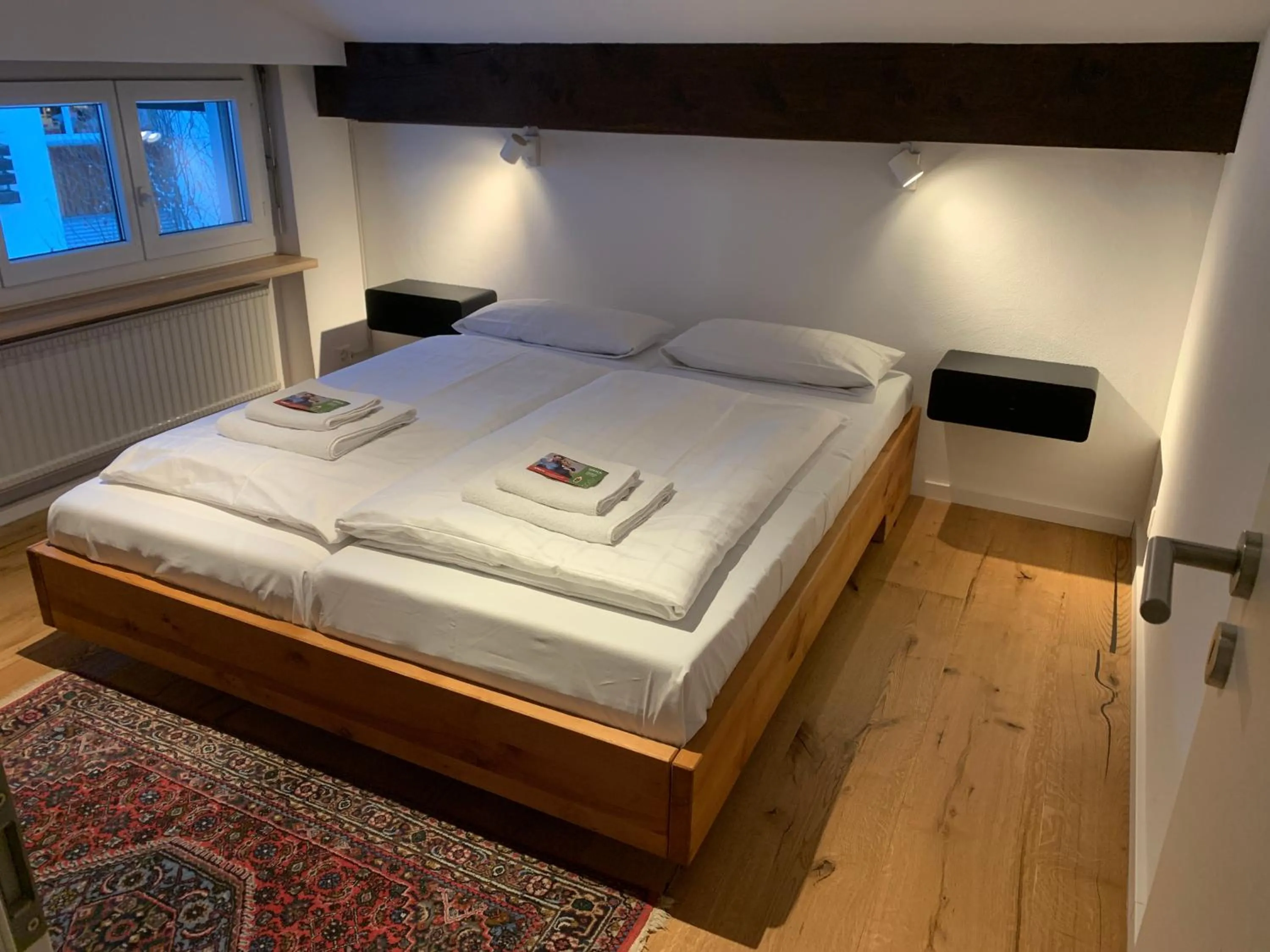 Bedroom, Bed in Ferienwohnung Murschetg