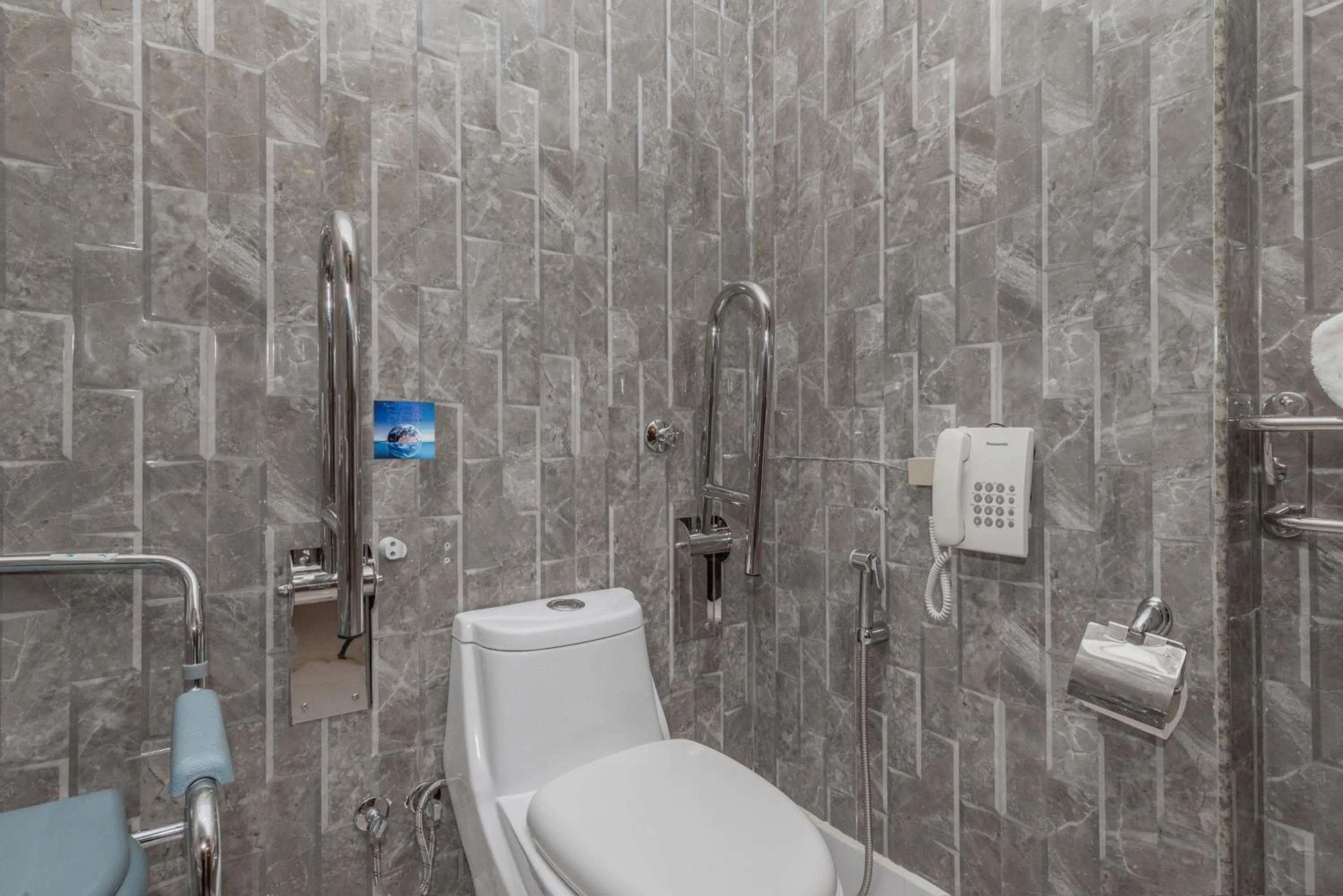 Shower in Rose Jeddah Hotel 2