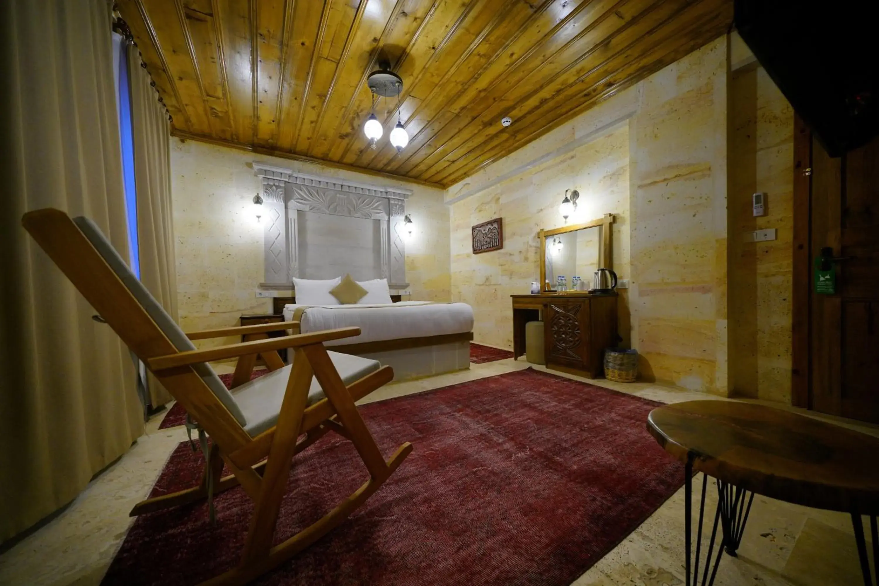 Photo of the whole room, Bed in Enjoy Stone Hotel Photo of the whole room, Bed in Enjoy Stone Hotel