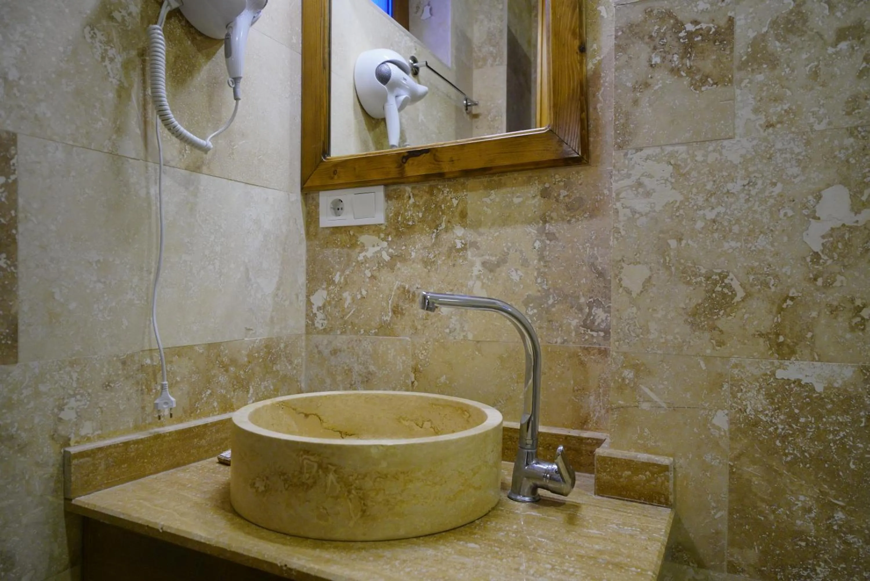 Bathroom in Enjoy Stone Hotel