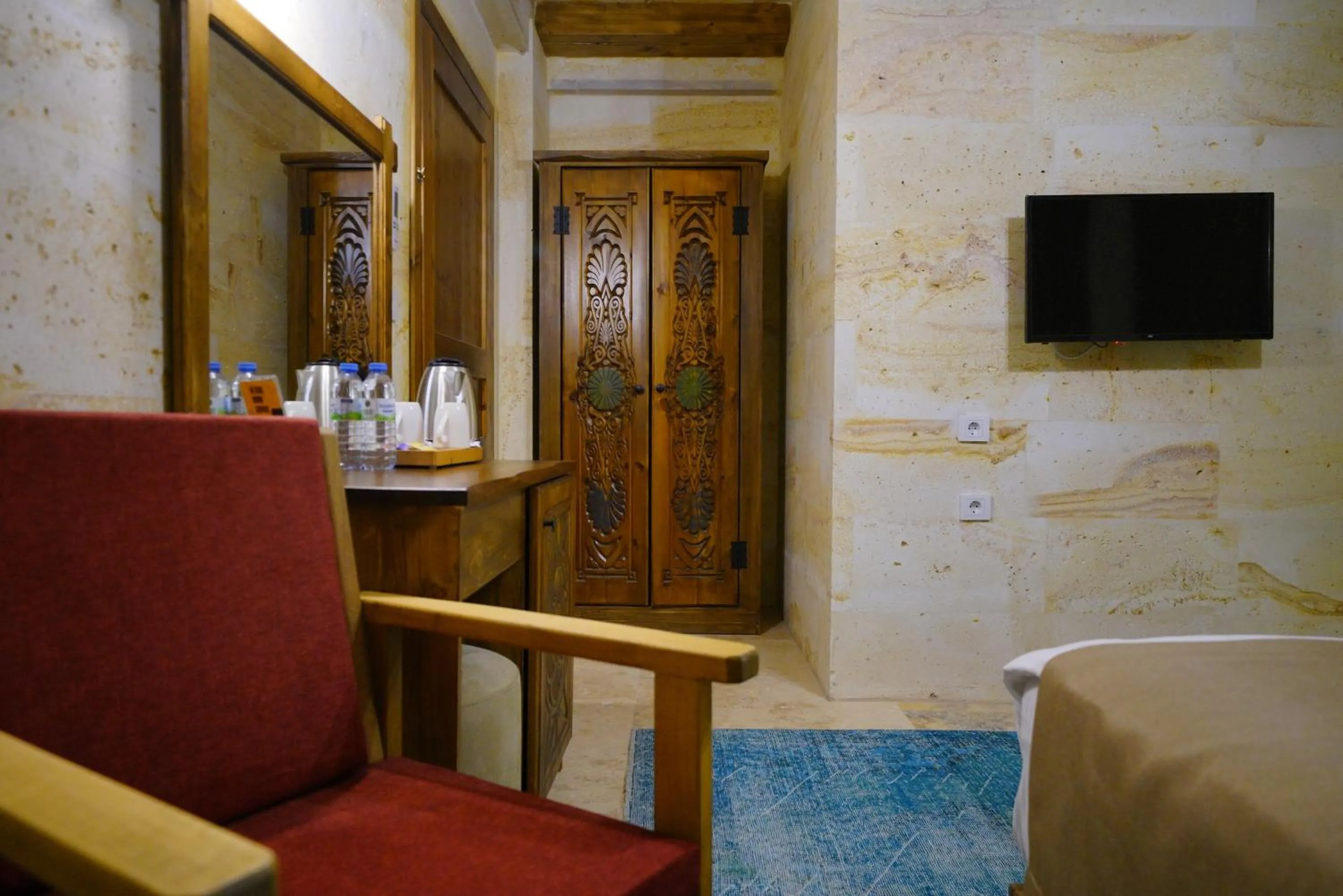 Coffee/tea facilities in Enjoy Stone Hotel