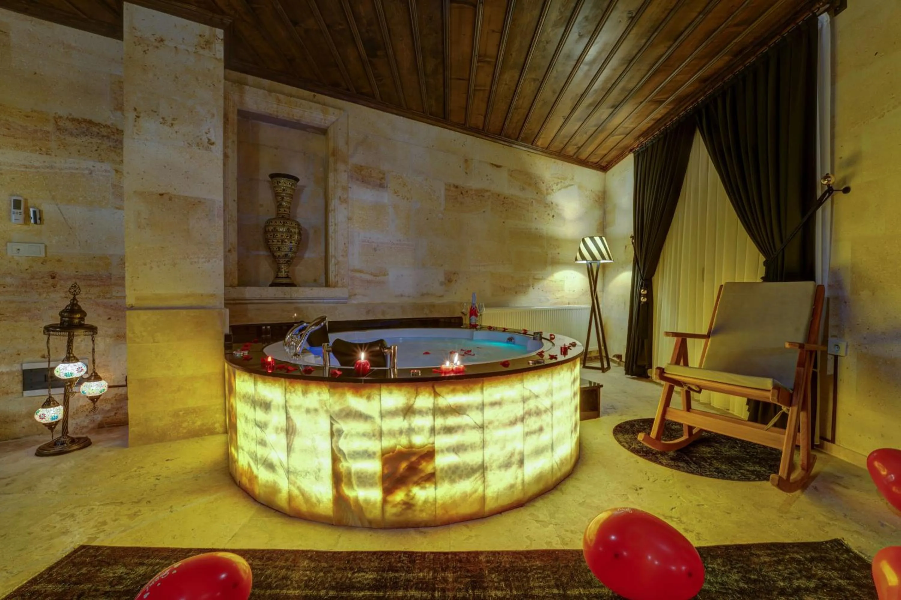 Photo of the whole room in Enjoy Stone Hotel