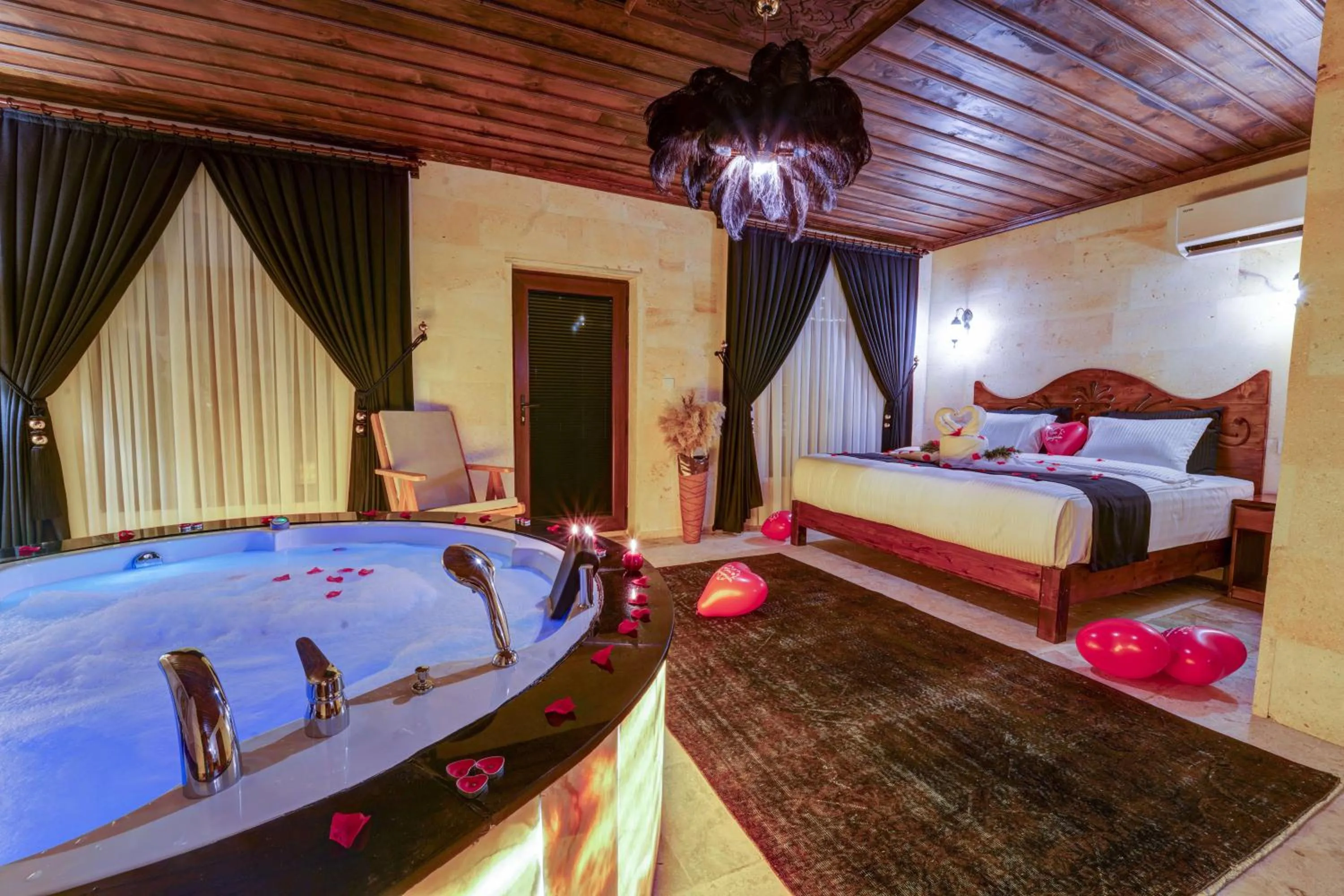 Bed in Enjoy Stone Hotel