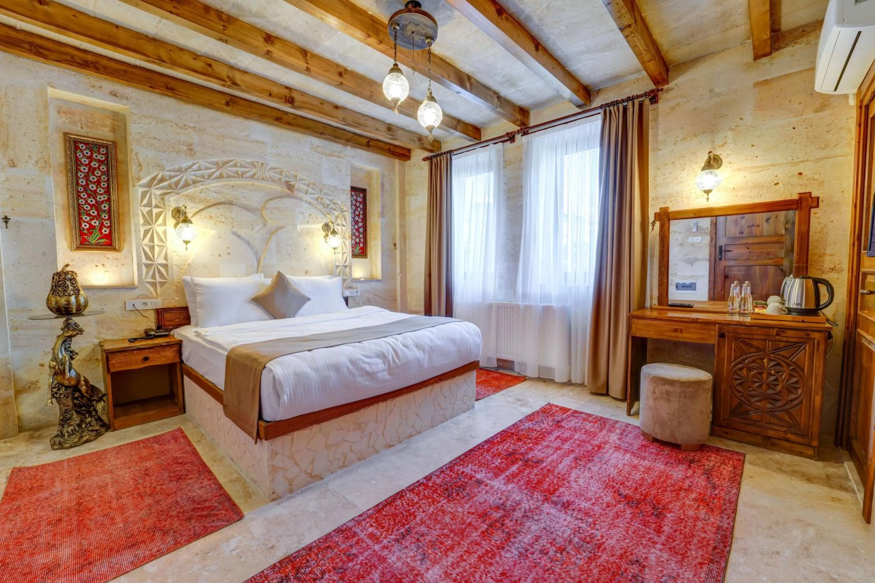 Bedroom, Bed in Enjoy Stone Hotel