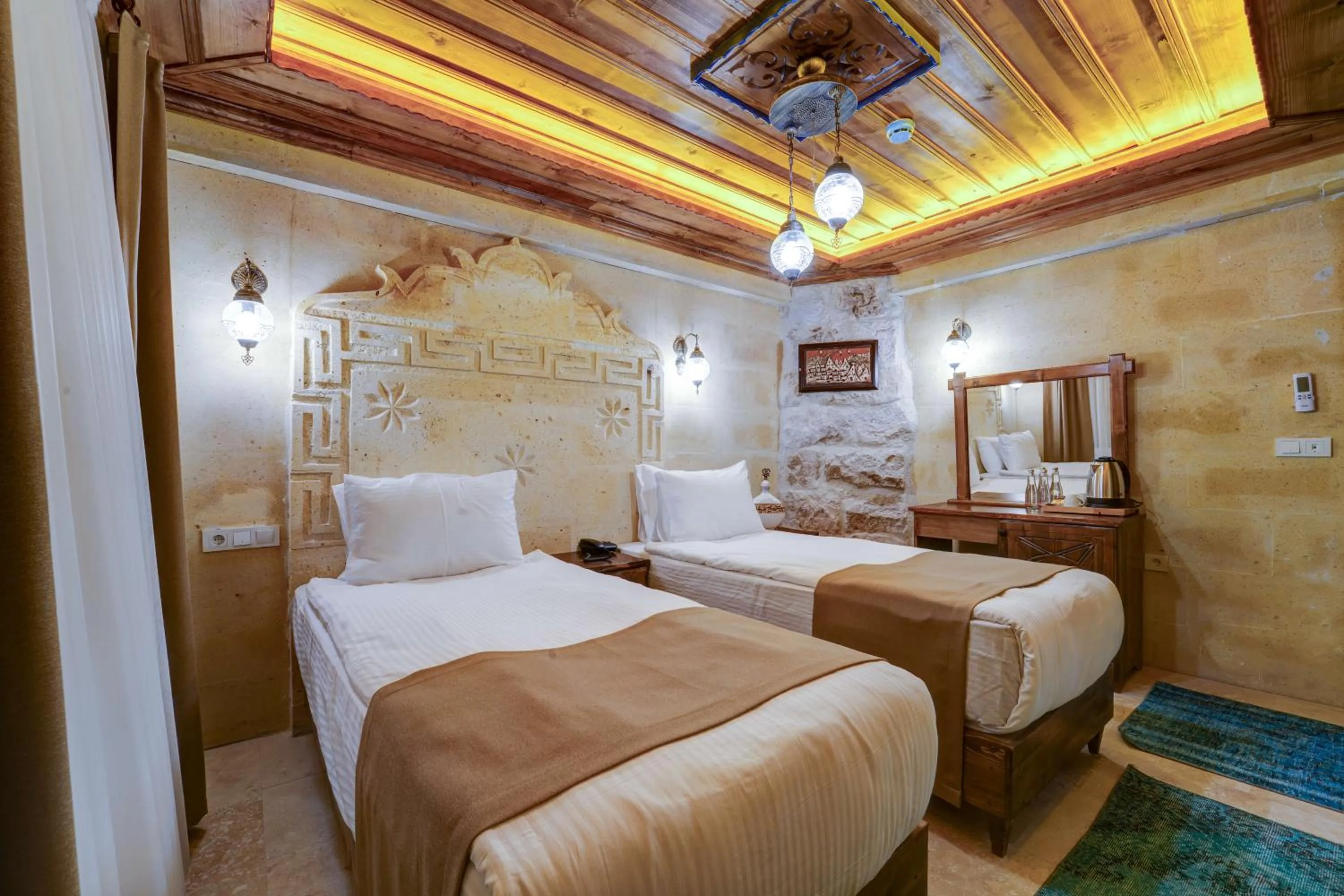 Bed in Enjoy Stone Hotel