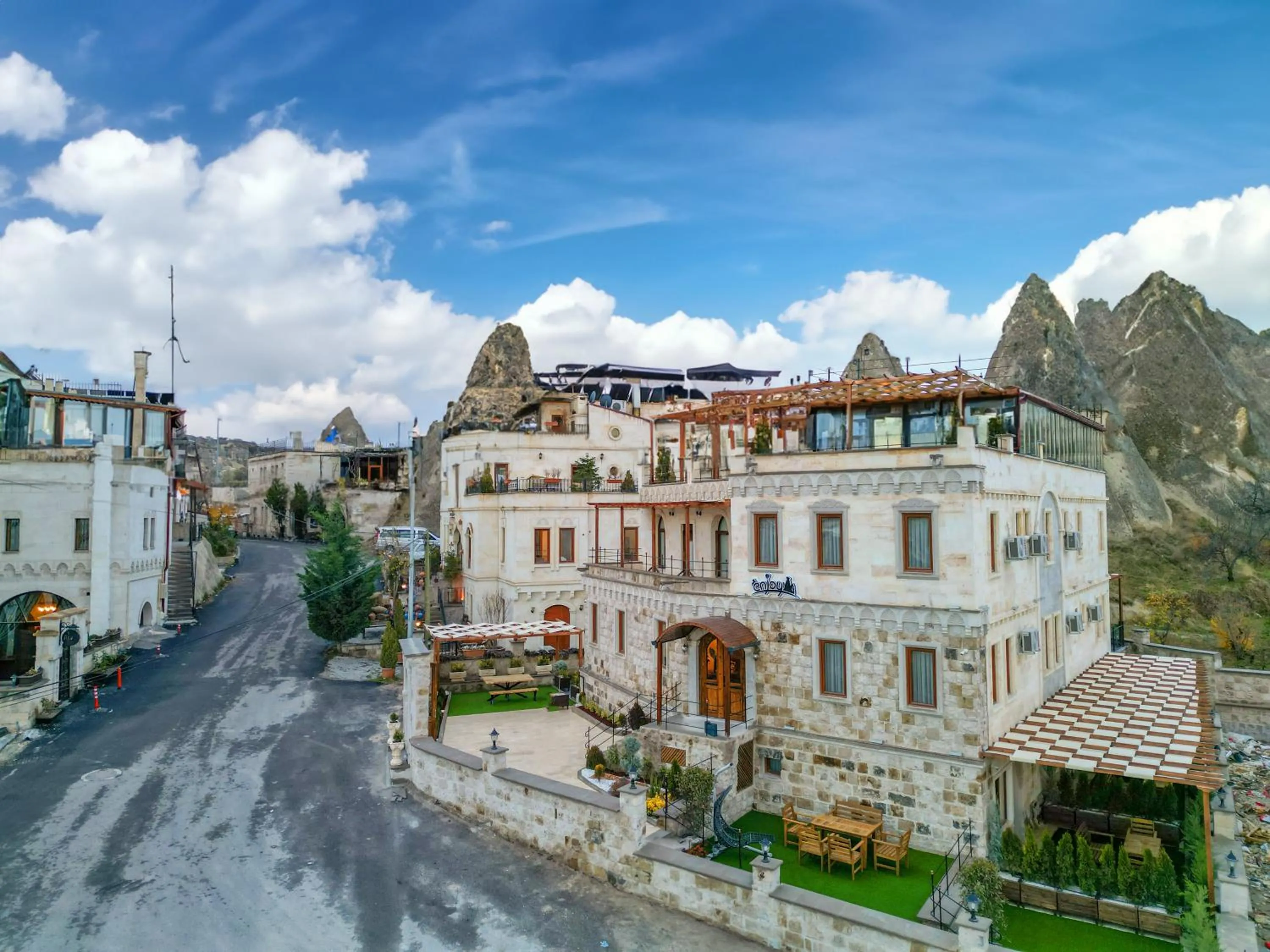 Property building in Enjoy Stone Hotel