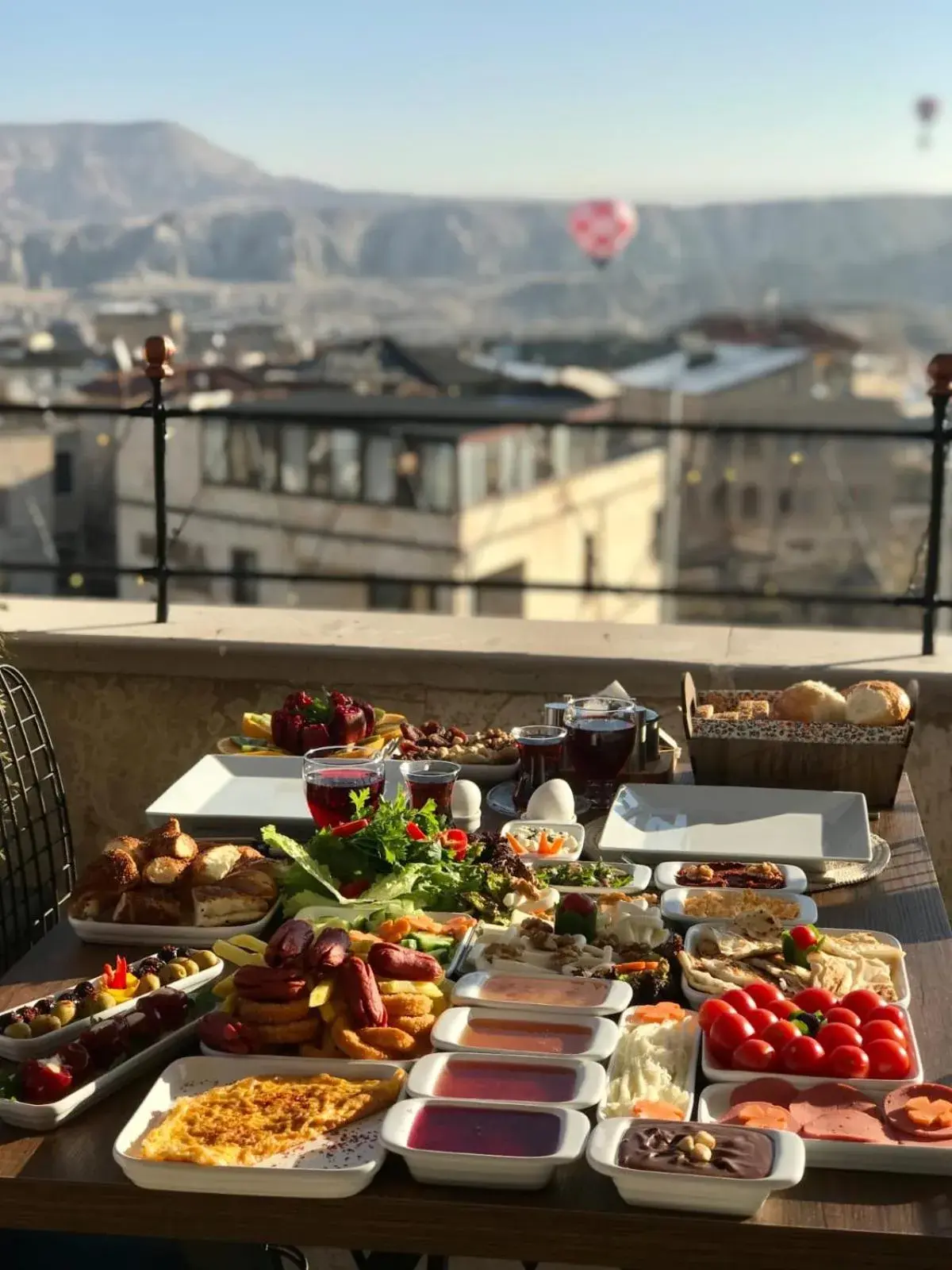 Restaurant/places to eat in Enjoy Stone Hotel Restaurant/places to eat in Enjoy Stone Hotel