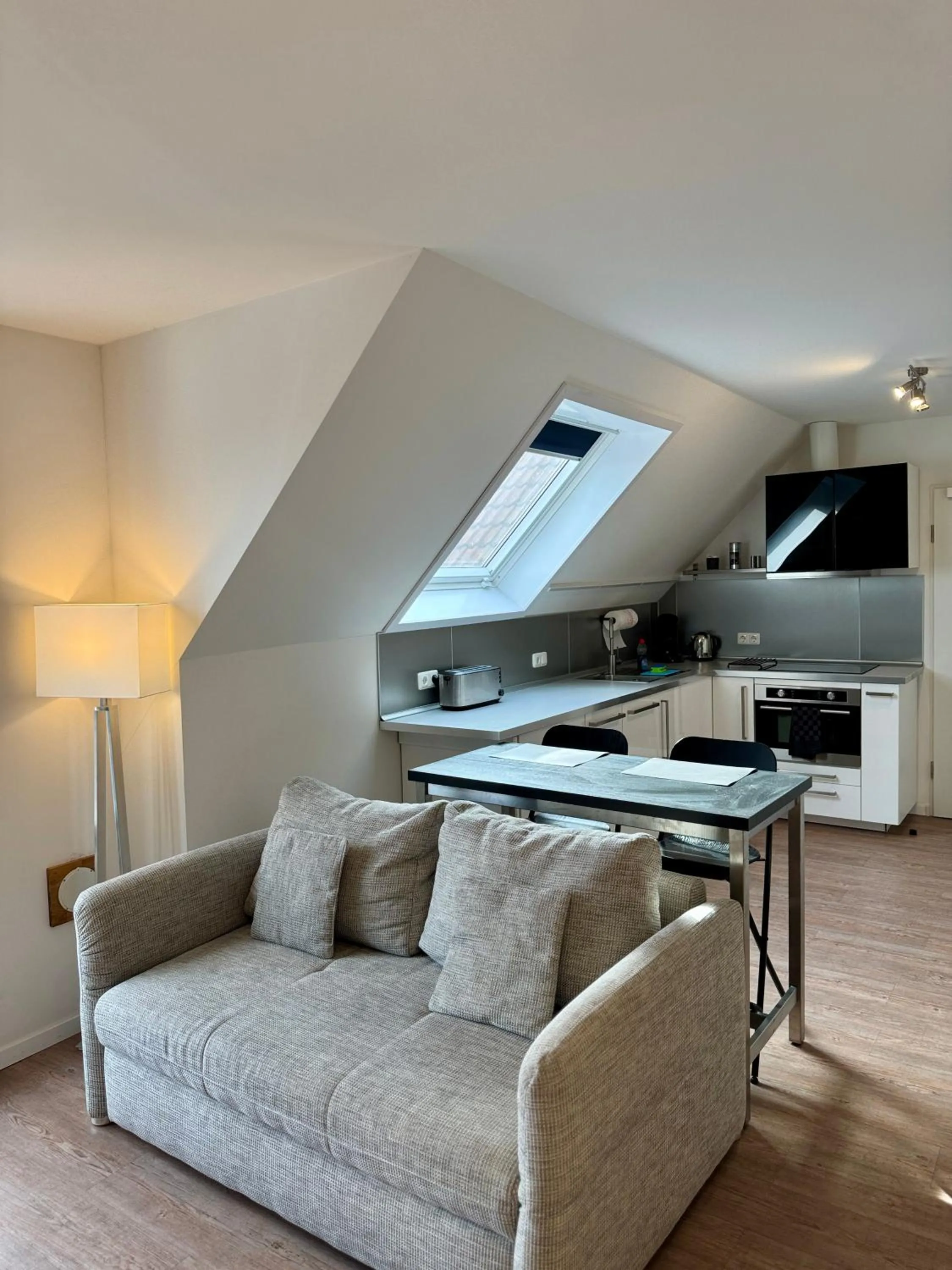 MEINpartments - Full service living Apartmenthouse