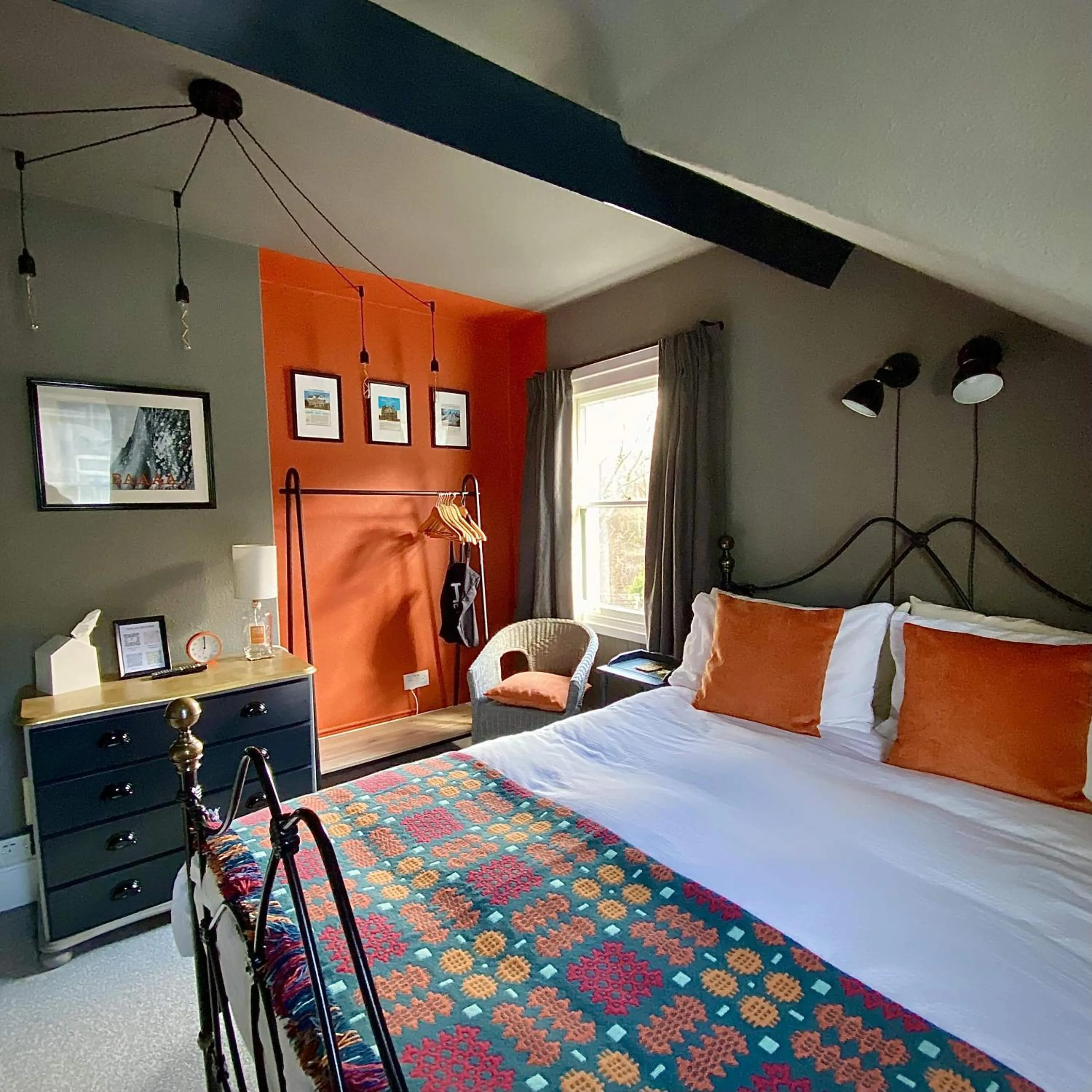 Bedroom, Bed in Crafnant House - Bed & Breakfast