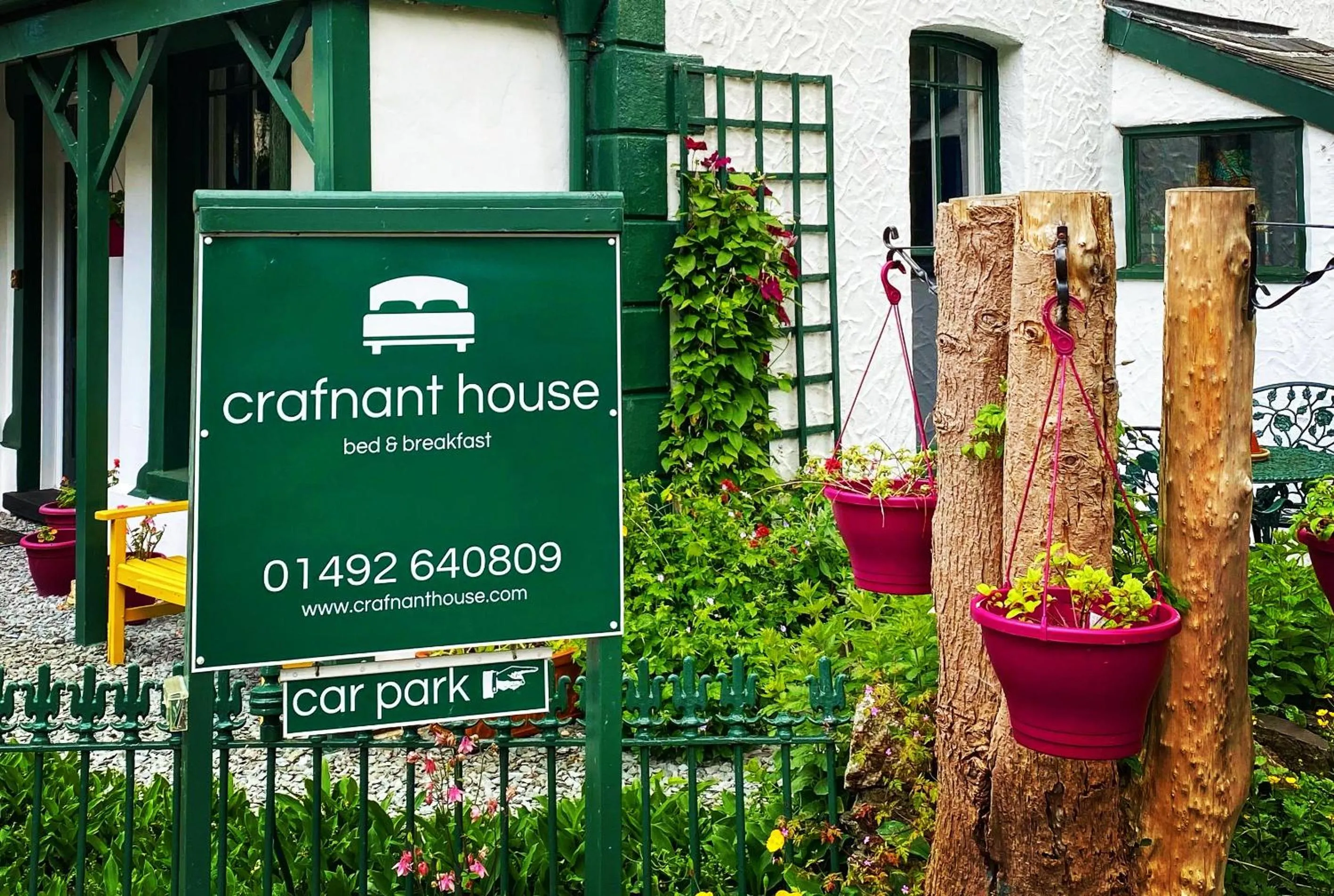 Garden in Crafnant House - Bed & Breakfast