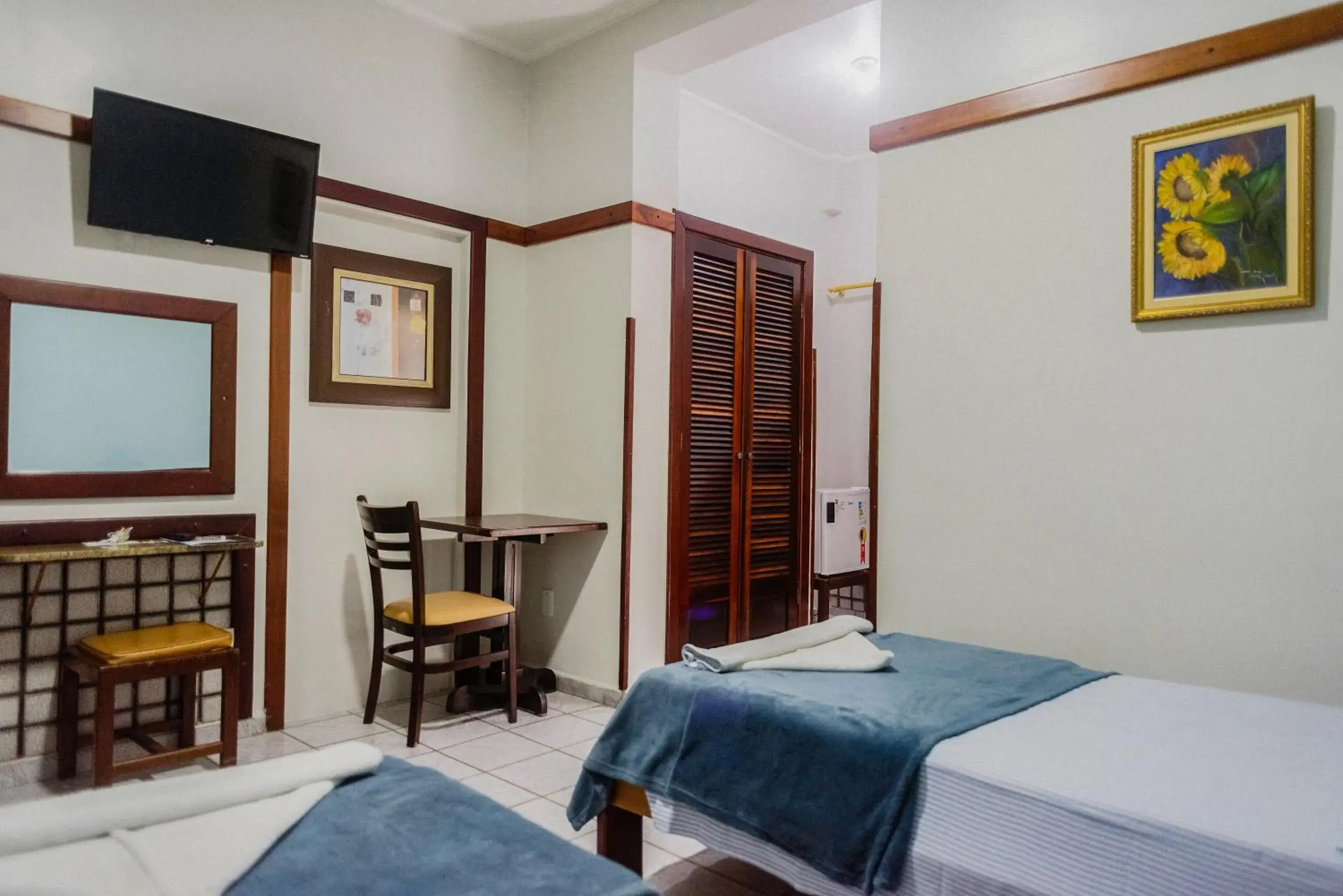 Standard Twin Room in Hotel São Charbel Standard Twin Room in Hotel São Charbel