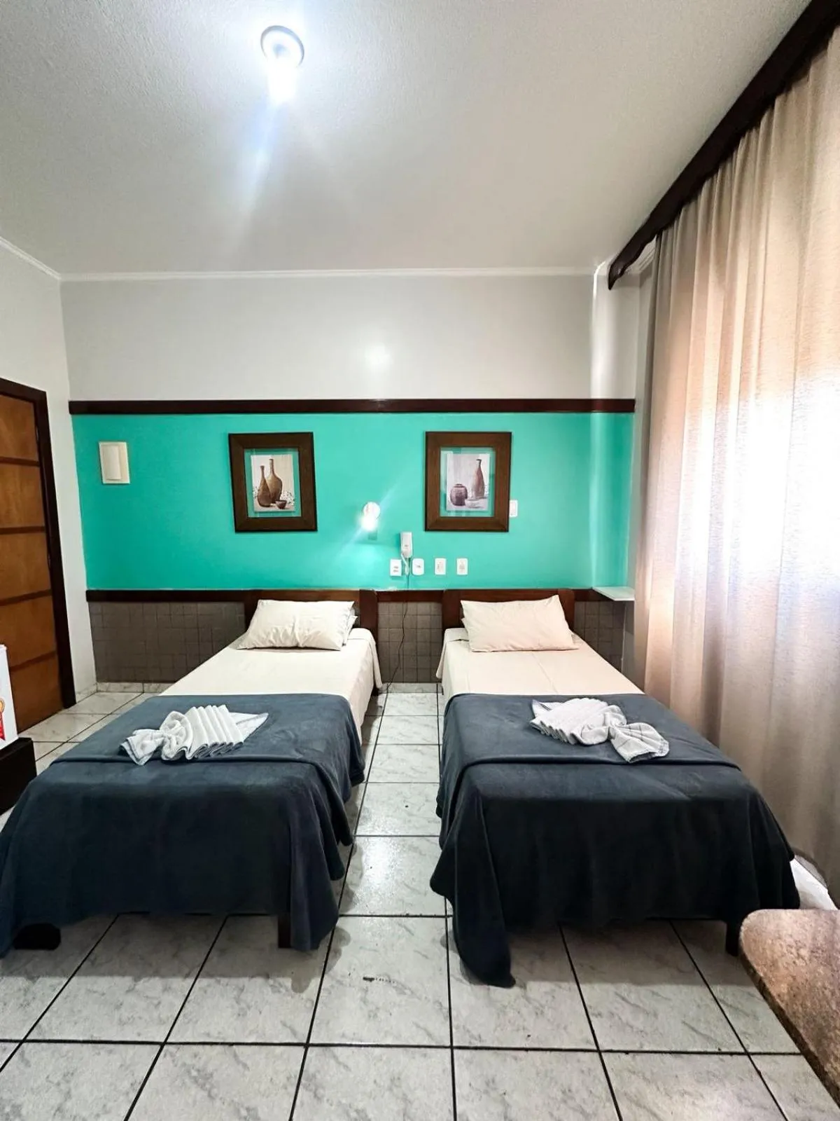 Photo of the whole room, Bed in Hotel São Charbel