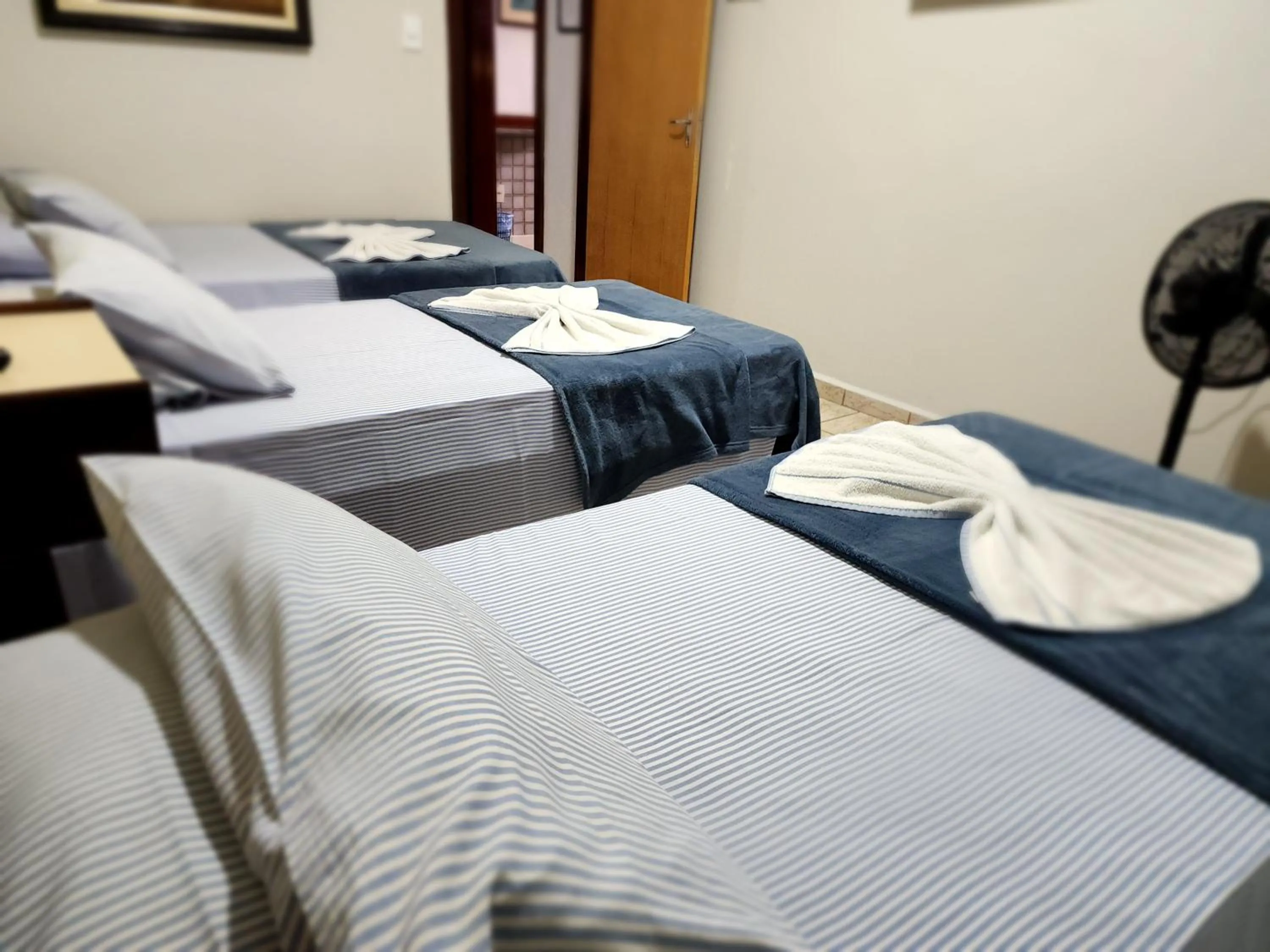 Photo of the whole room, Bed in Hotel São Charbel