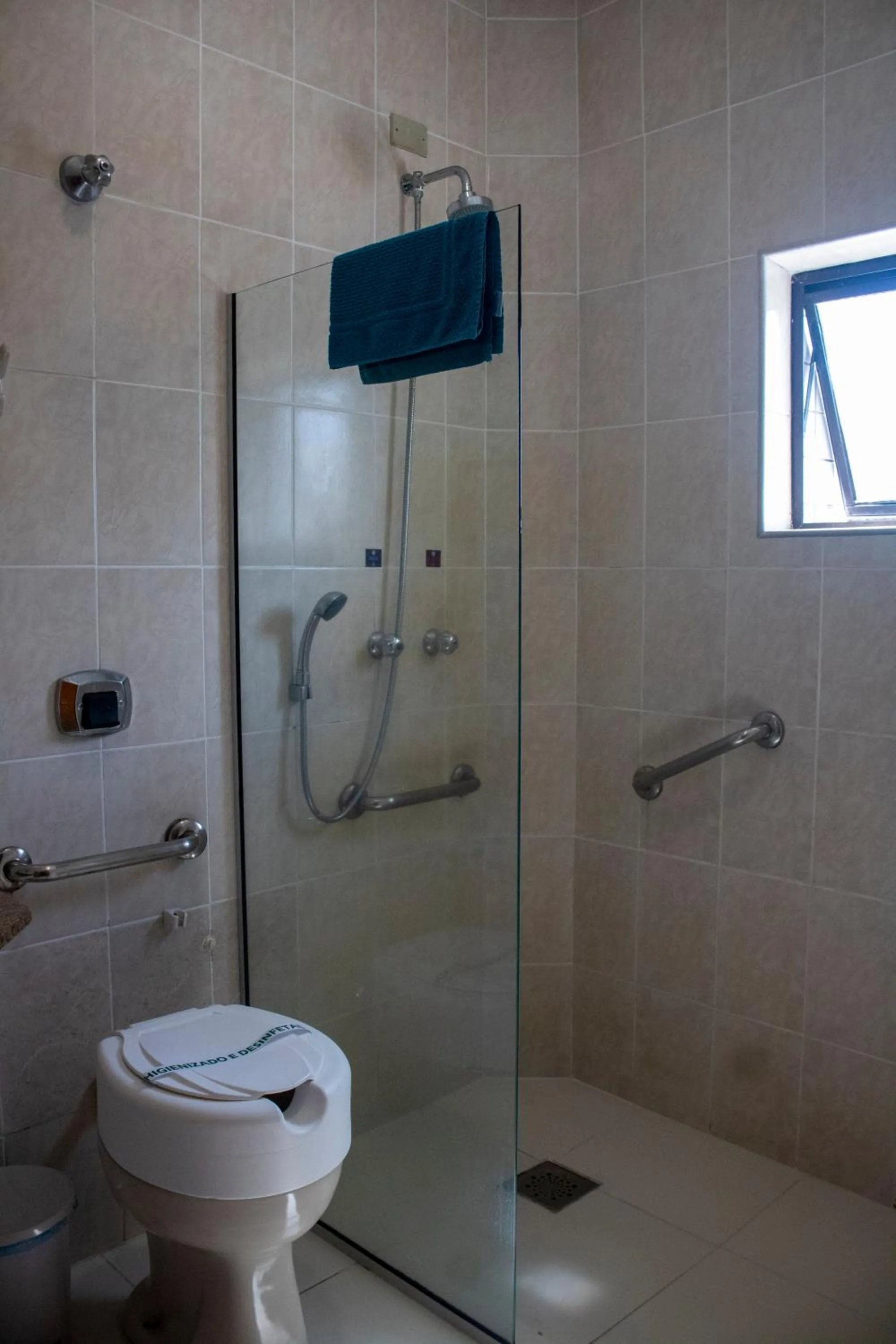 Bathroom in Hotel São Charbel