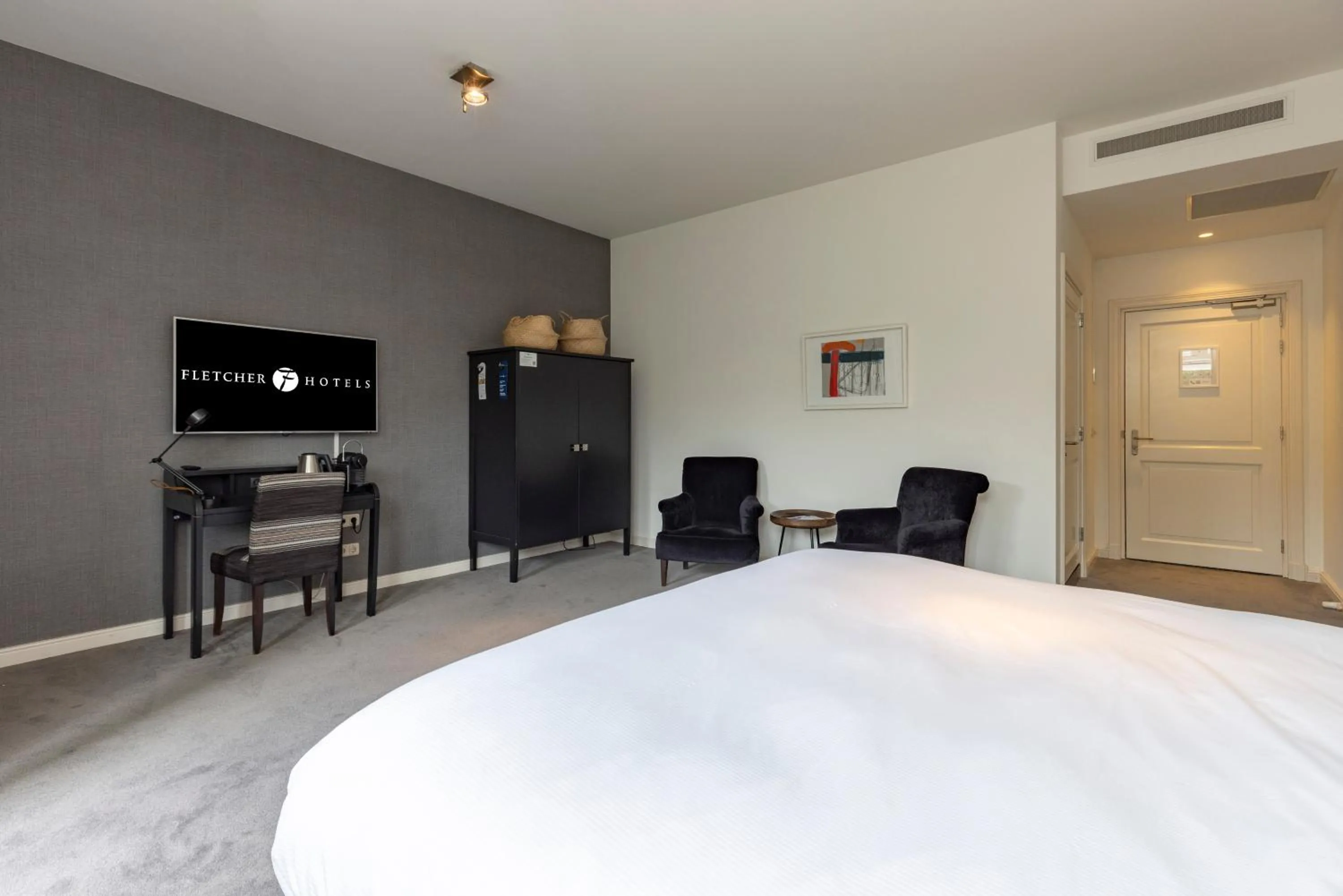 Bedroom, Bed in Fletcher Hotel Château De Raay