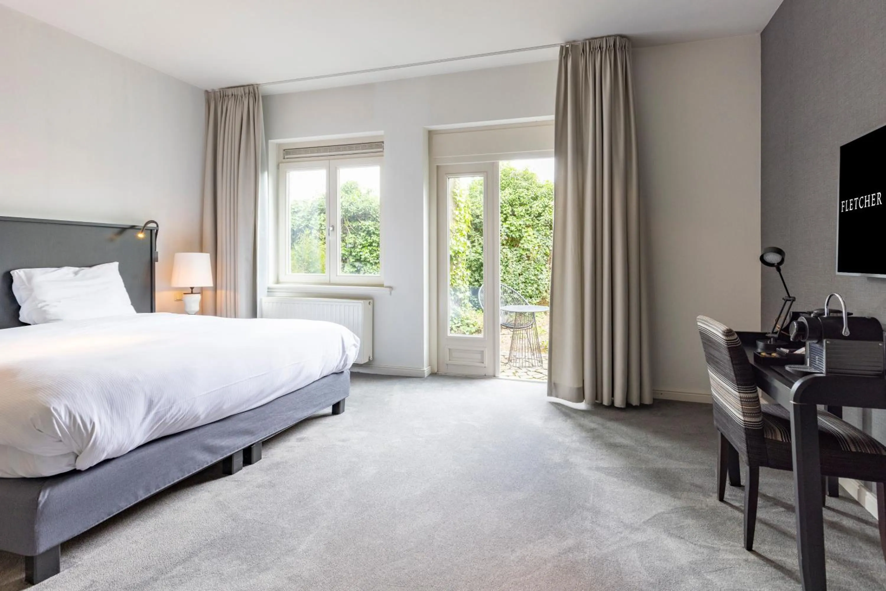 Bedroom, Bed in Fletcher Hotel Château De Raay