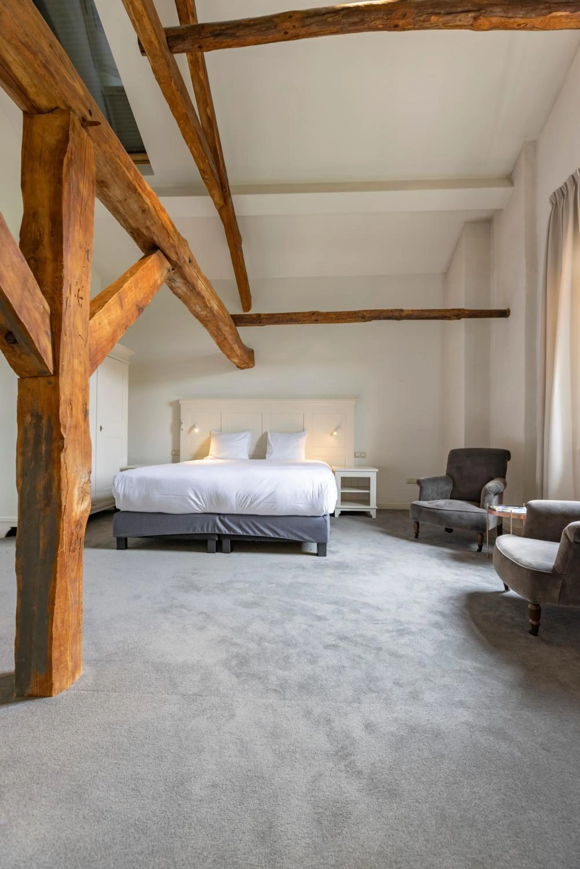 Bedroom, Bed in Fletcher Hotel Château De Raay