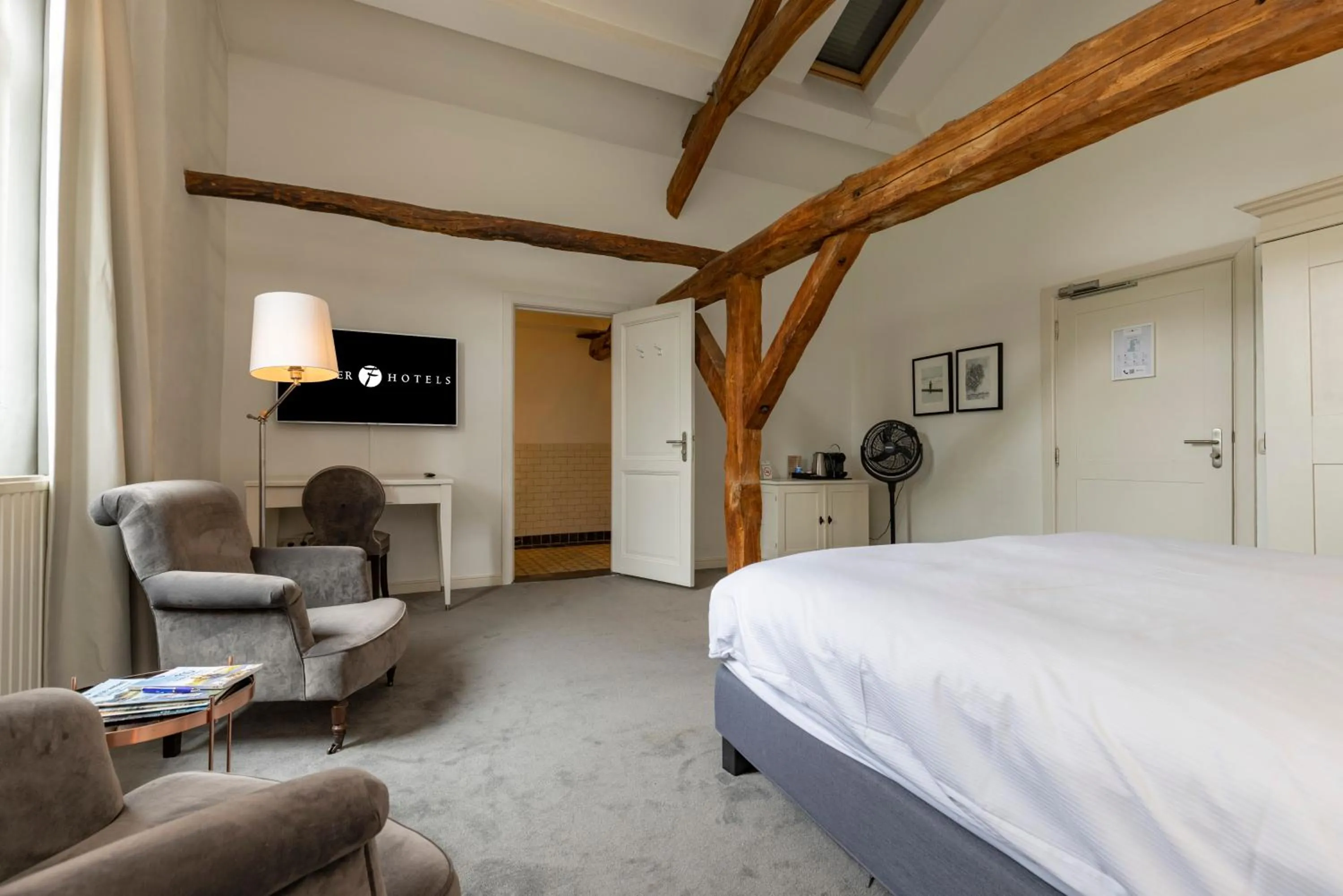 Bedroom, Bed in Fletcher Hotel Château De Raay