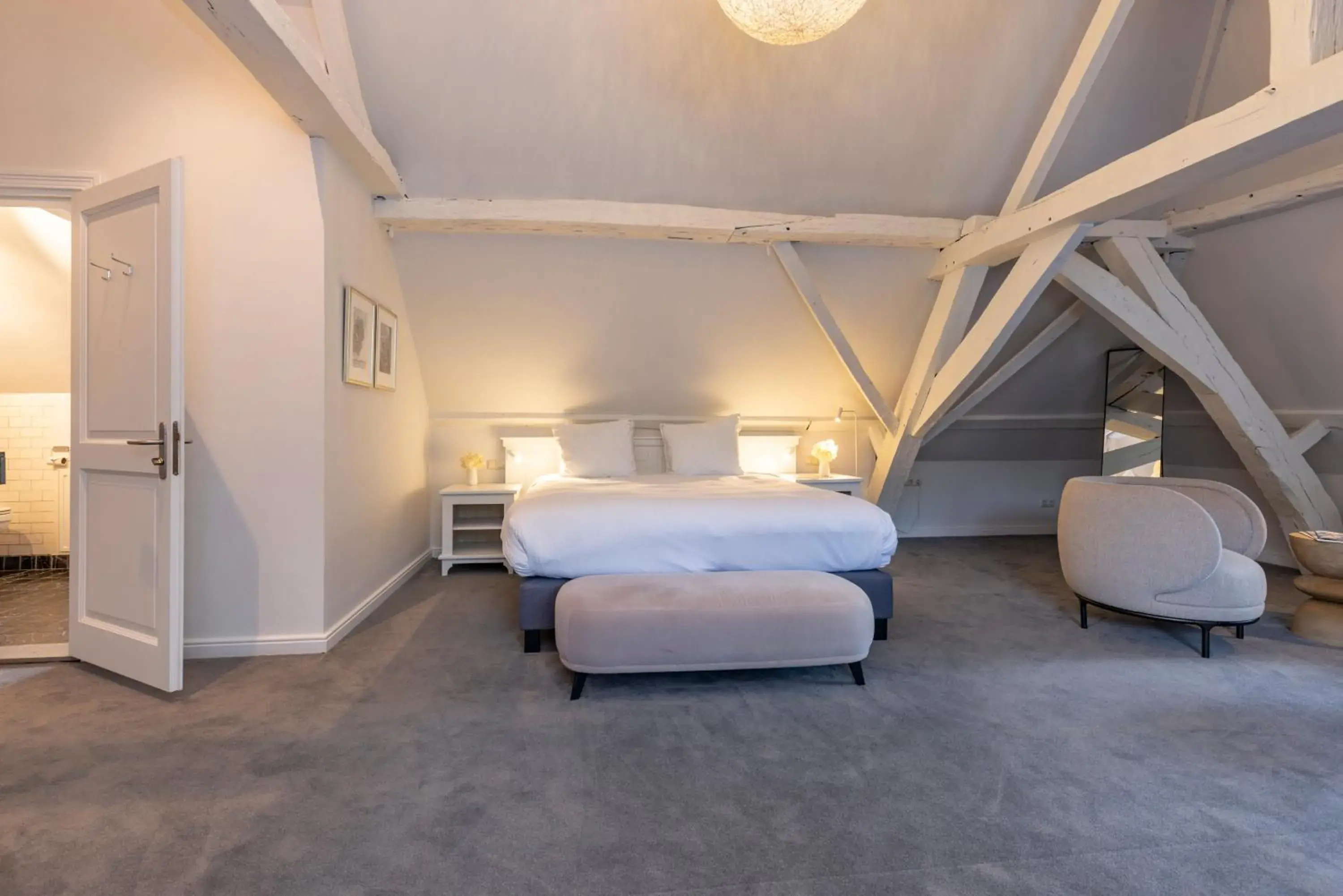 Executive Suite in Fletcher Hotel Château De Raay Executive Suite in Fletcher Hotel Château De Raay