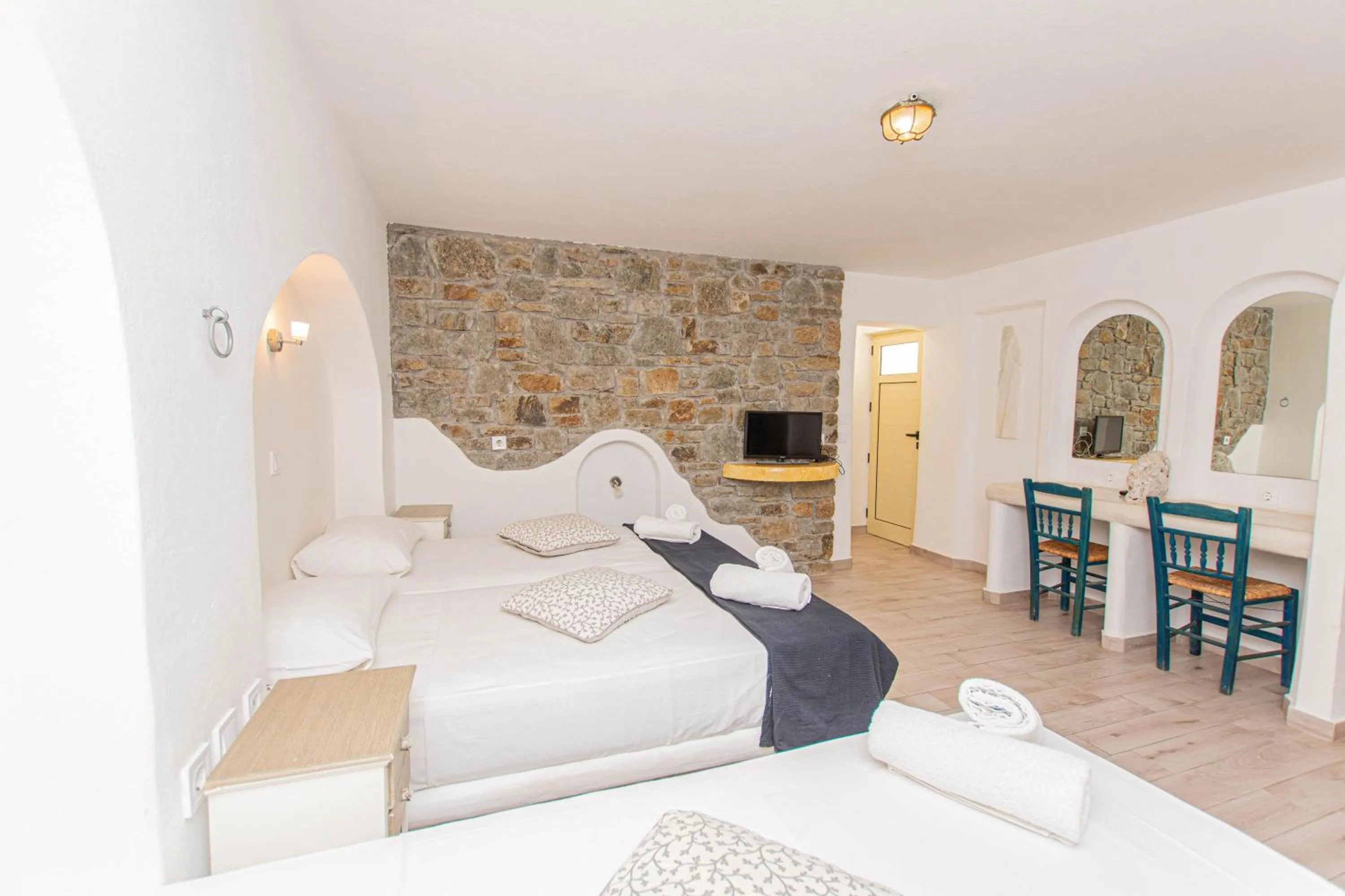 Bed in Peristeronas Village