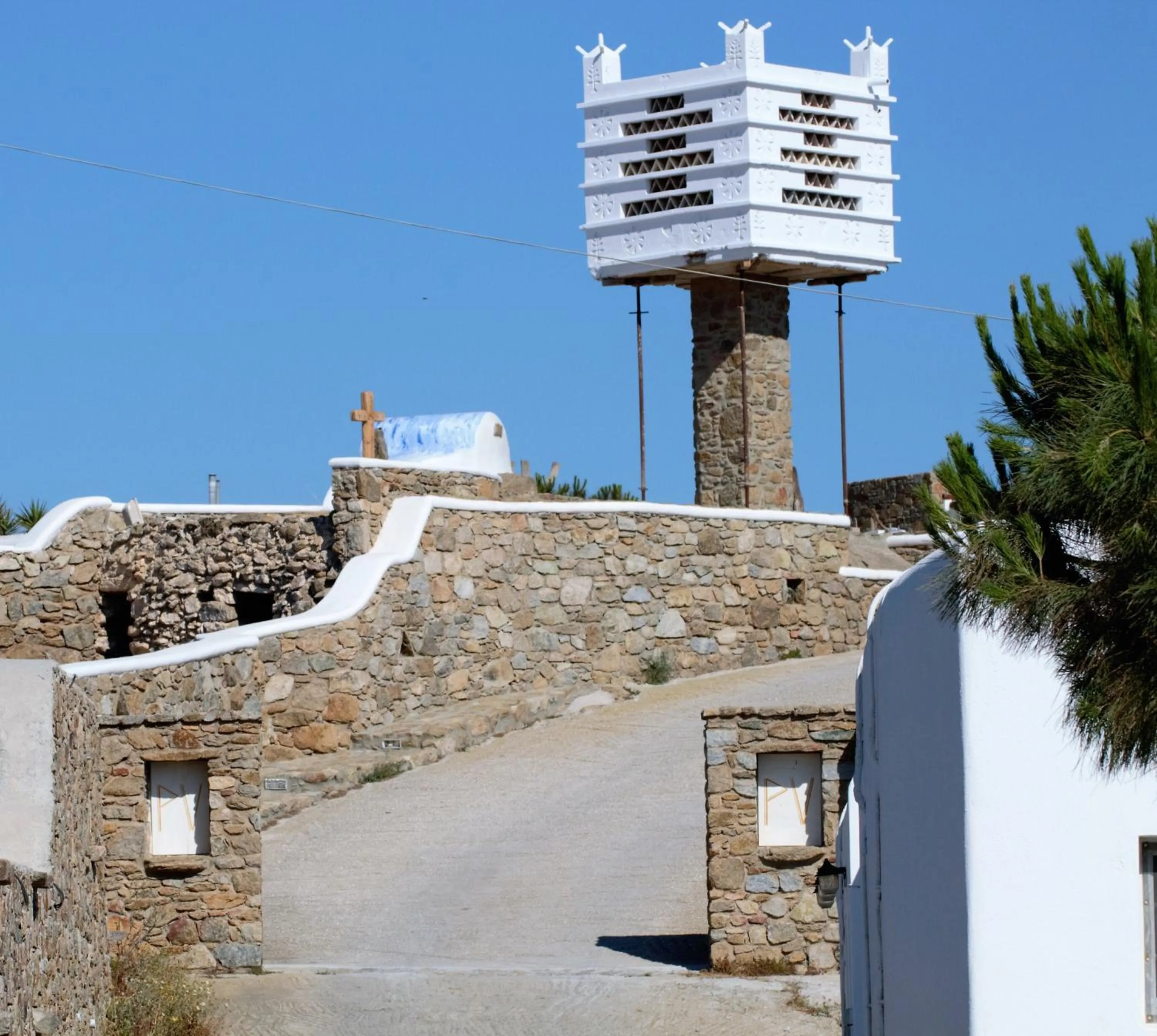 Nearby landmark in Peristeronas Village