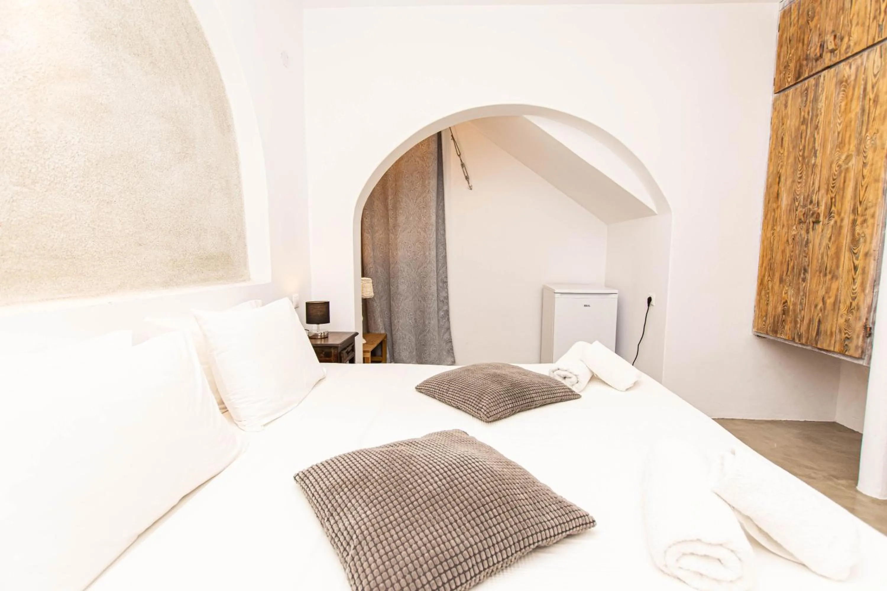 Bed in Peristeronas Village