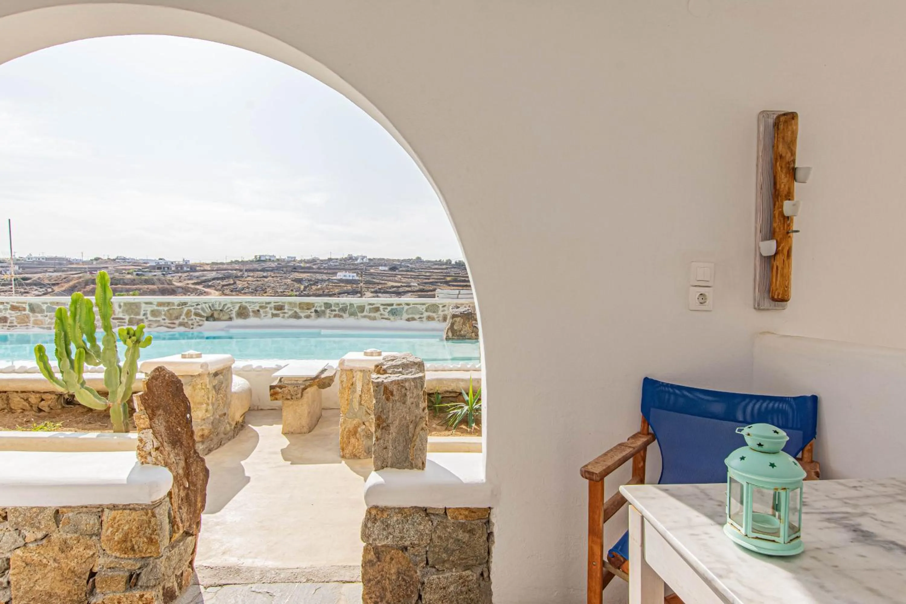 Peristeronas Village