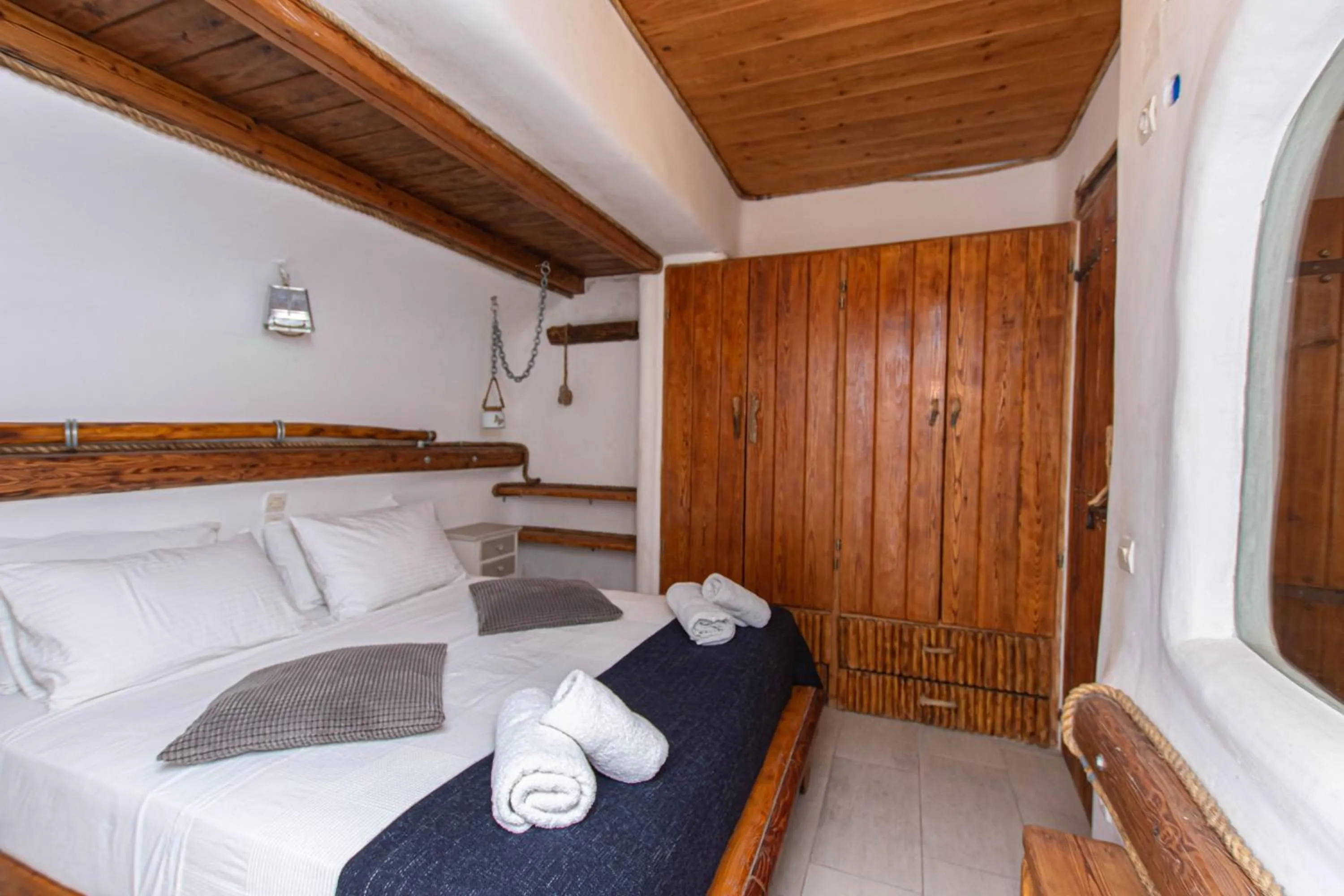 Bed in Peristeronas Village