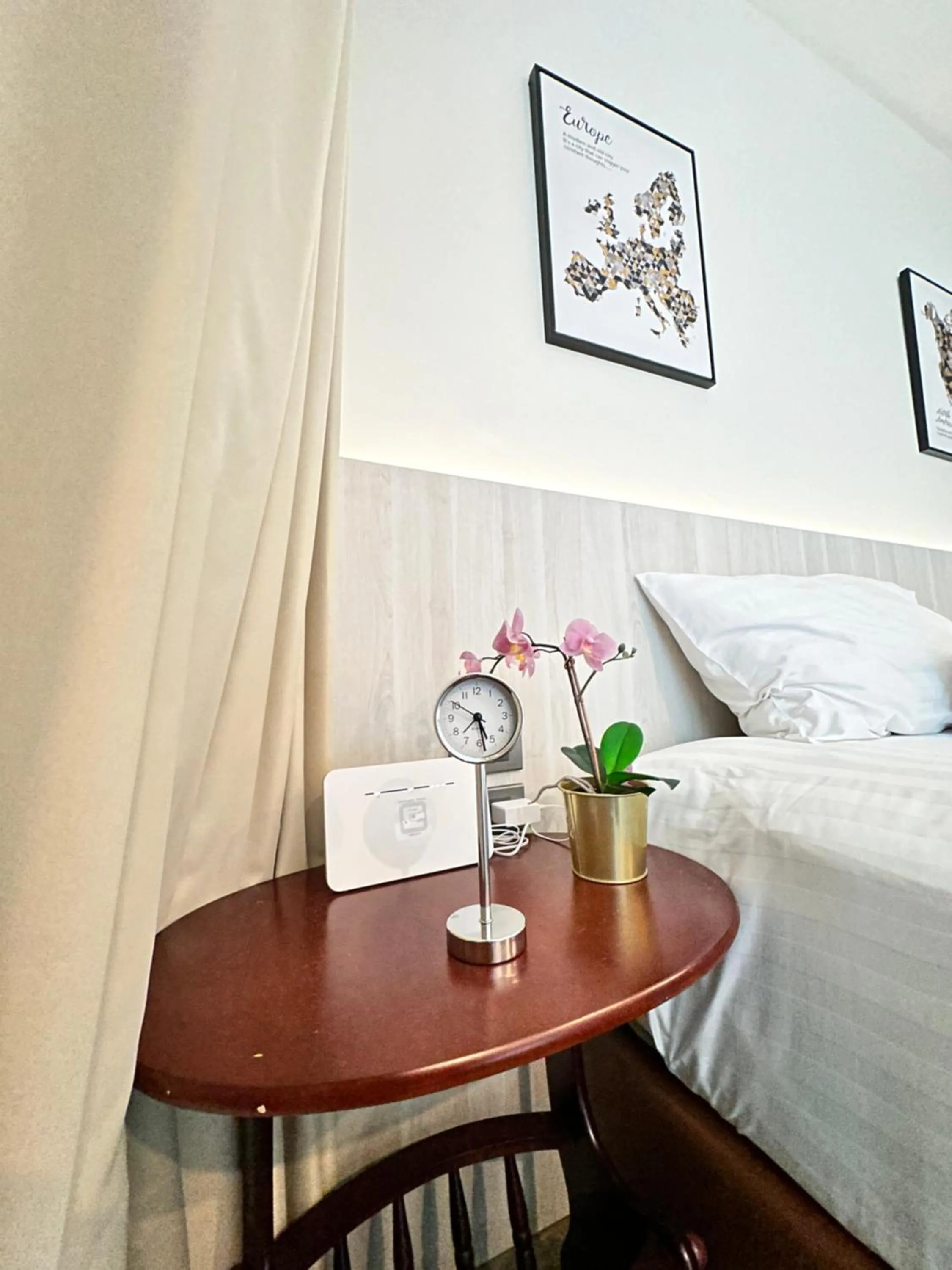 Bed in OCEANA HOME Phuket Kamala