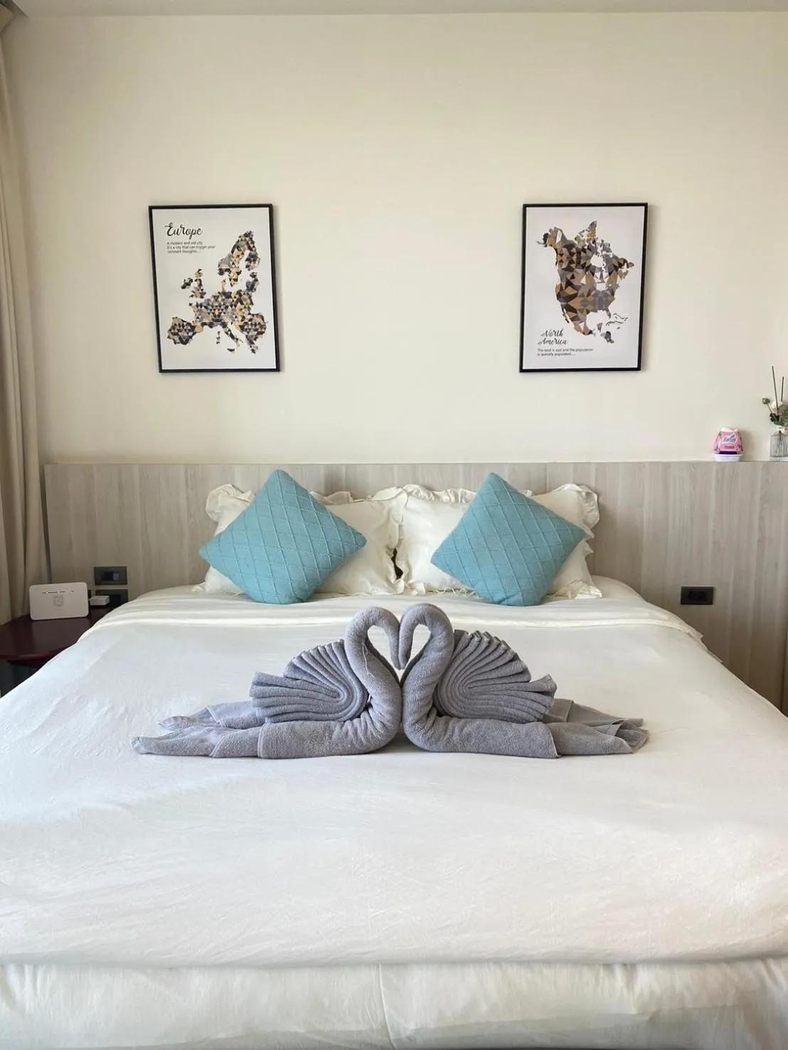 Bed in OCEANA HOME Phuket Kamala