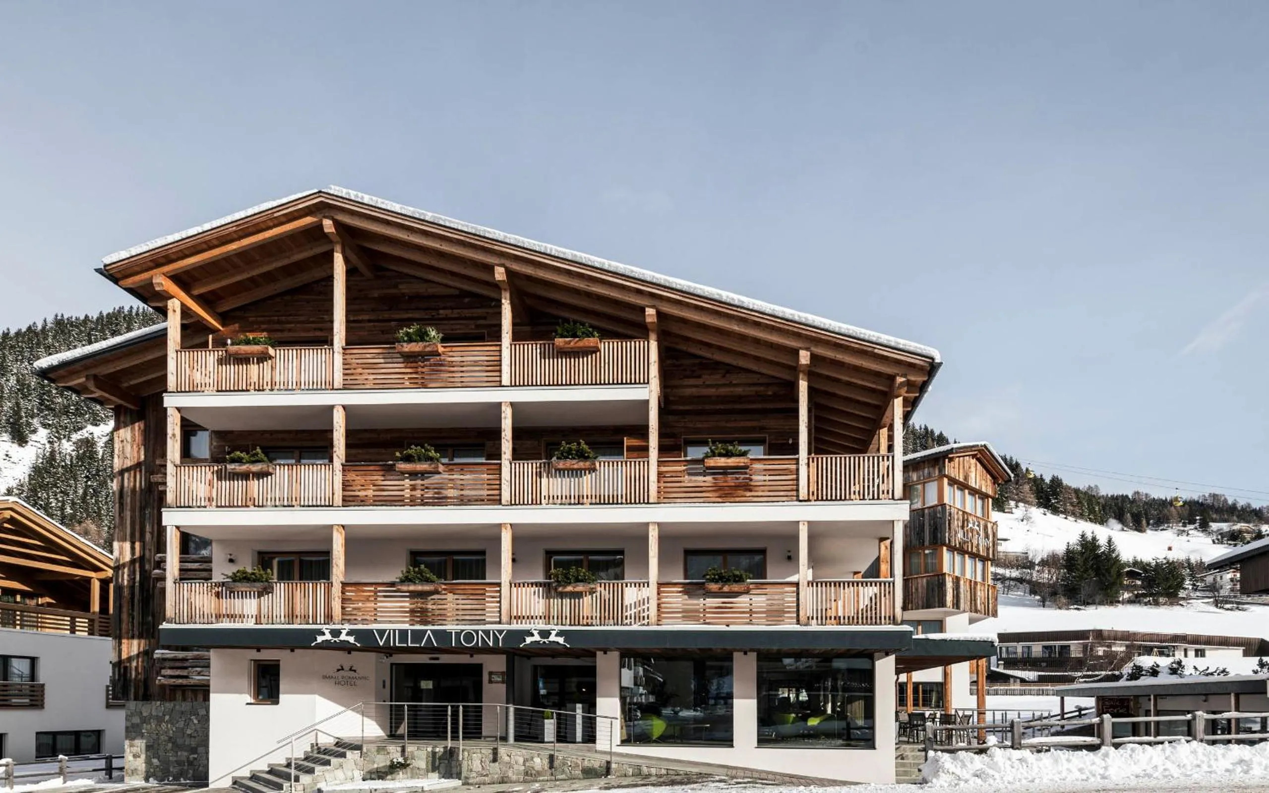 Property building in Villa Tony - Small Romantic Hotel