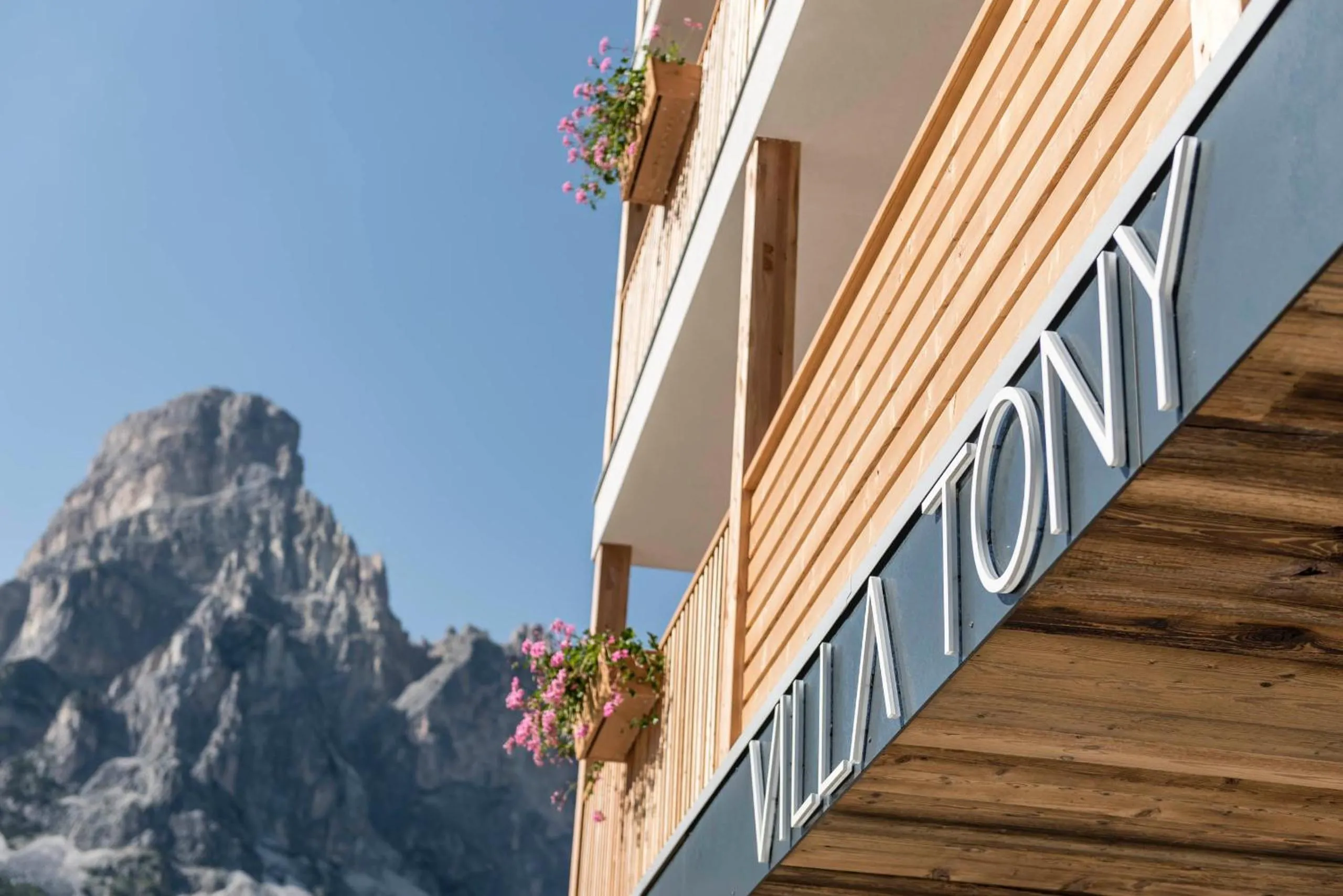 Property building in Villa Tony - Small Romantic Hotel