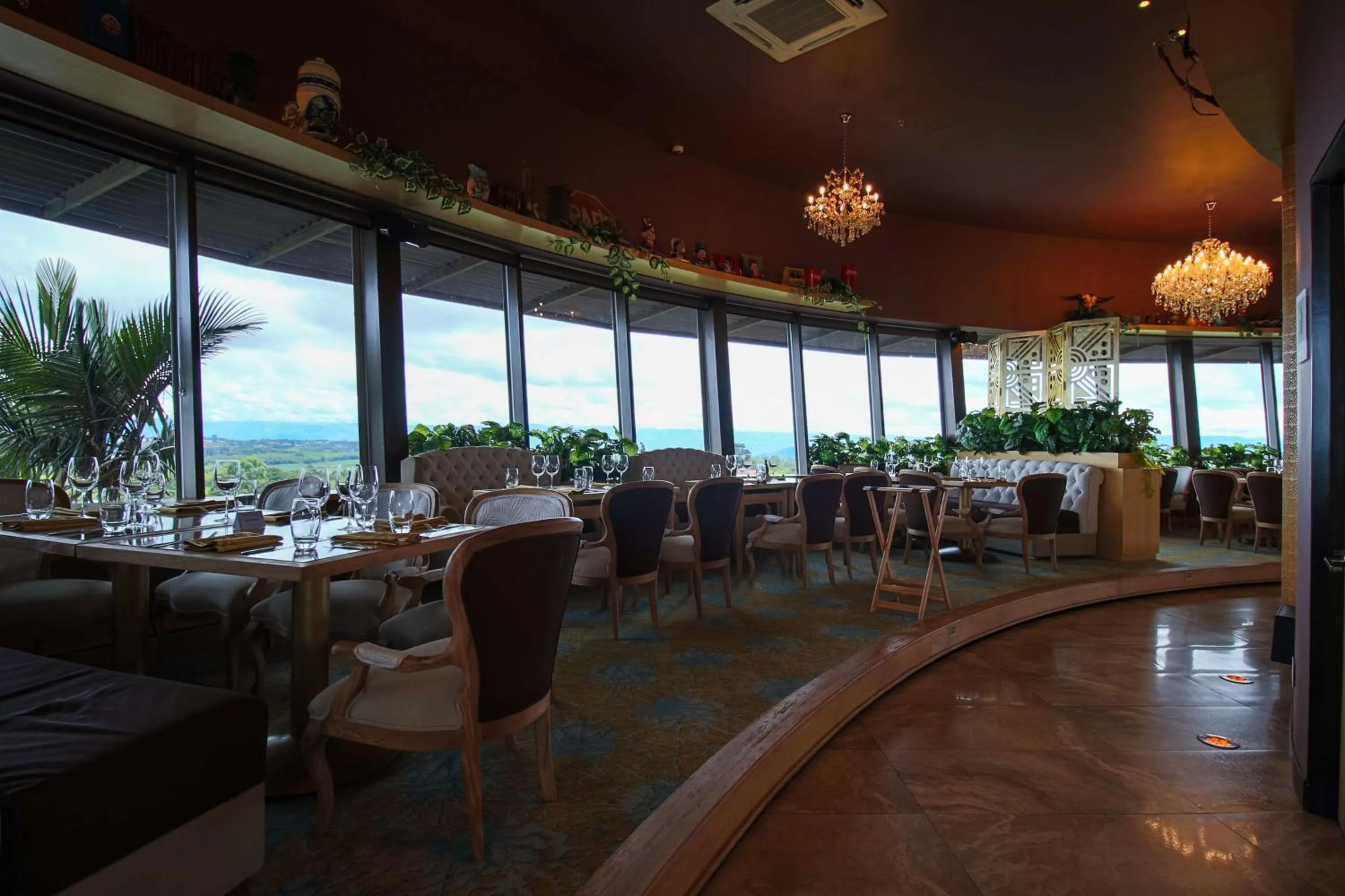 Restaurant/places to eat in Sonesta Hotel Pereira