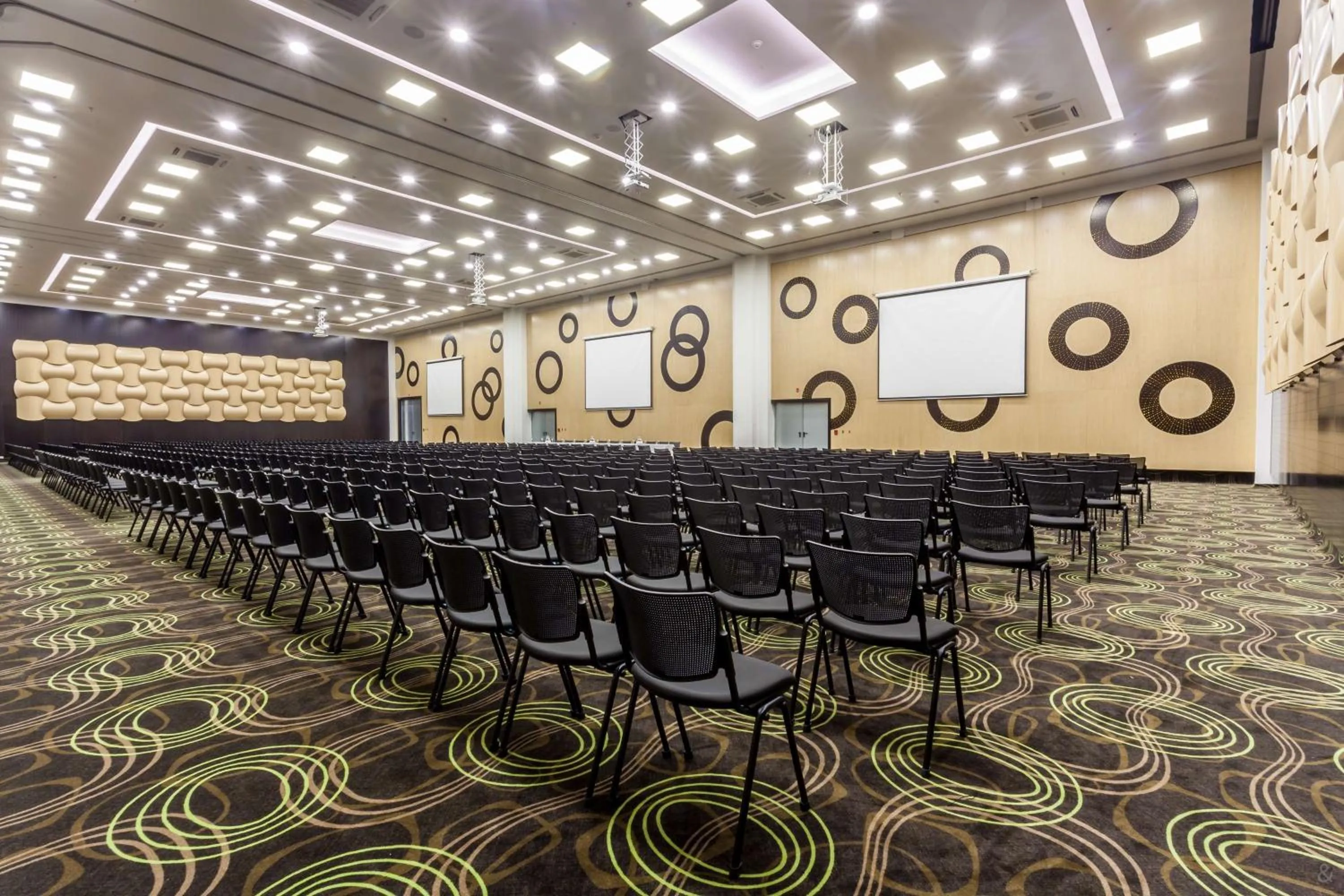 Meeting/conference room in Sonesta Hotel Pereira