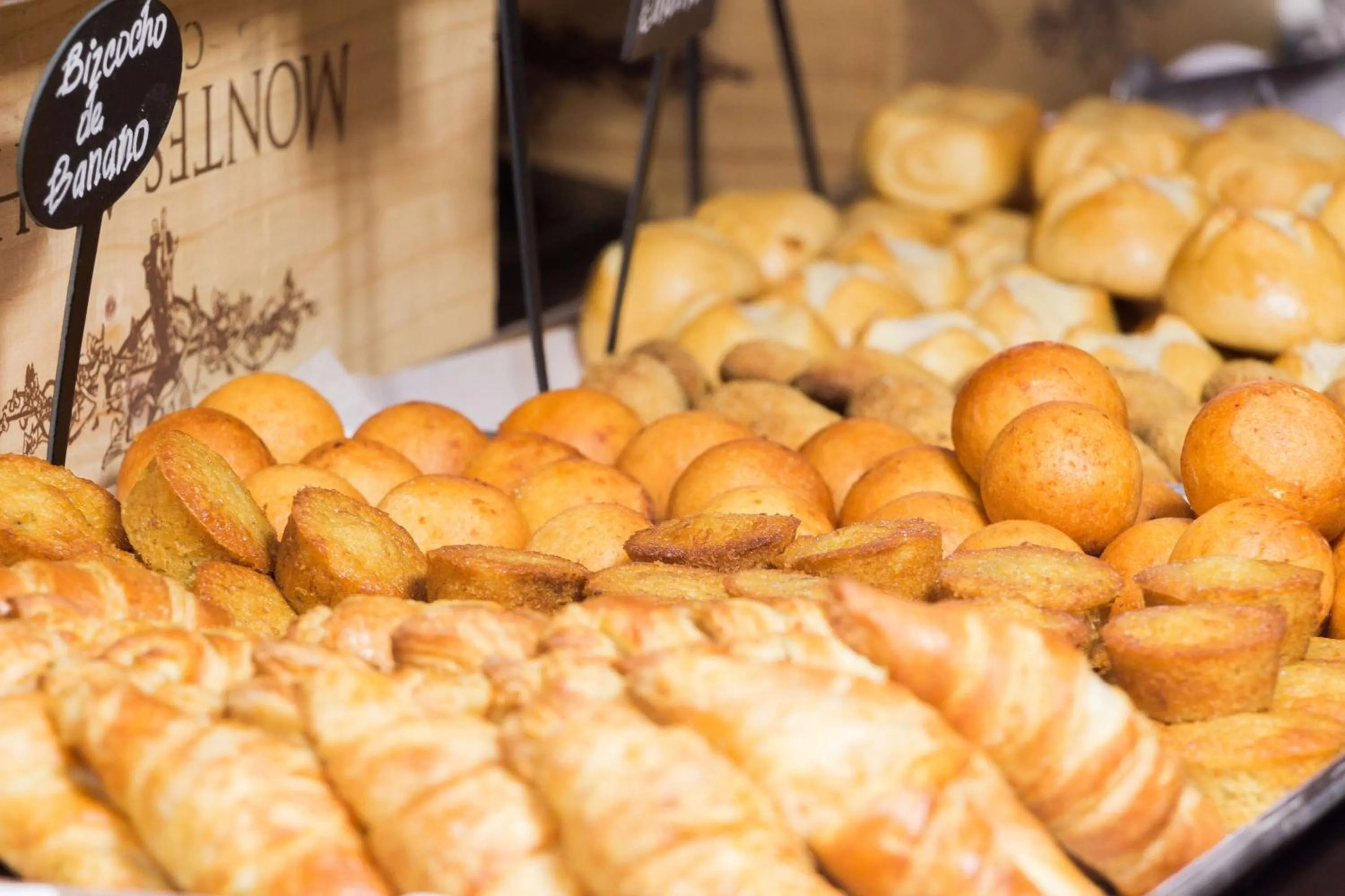 Restaurant/places to eat in Sonesta Hotel Pereira