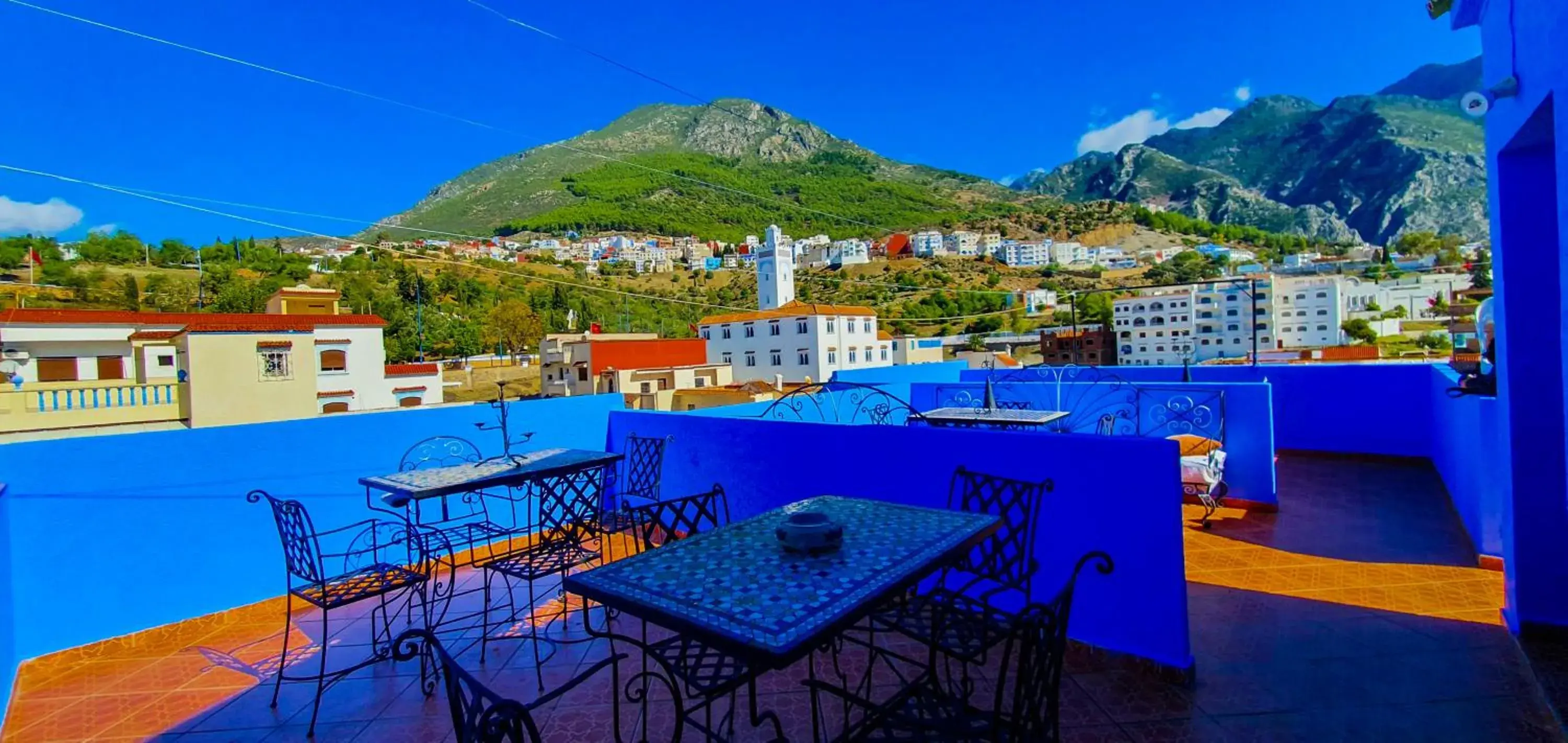 CASA RAYAN CASA RAYAN