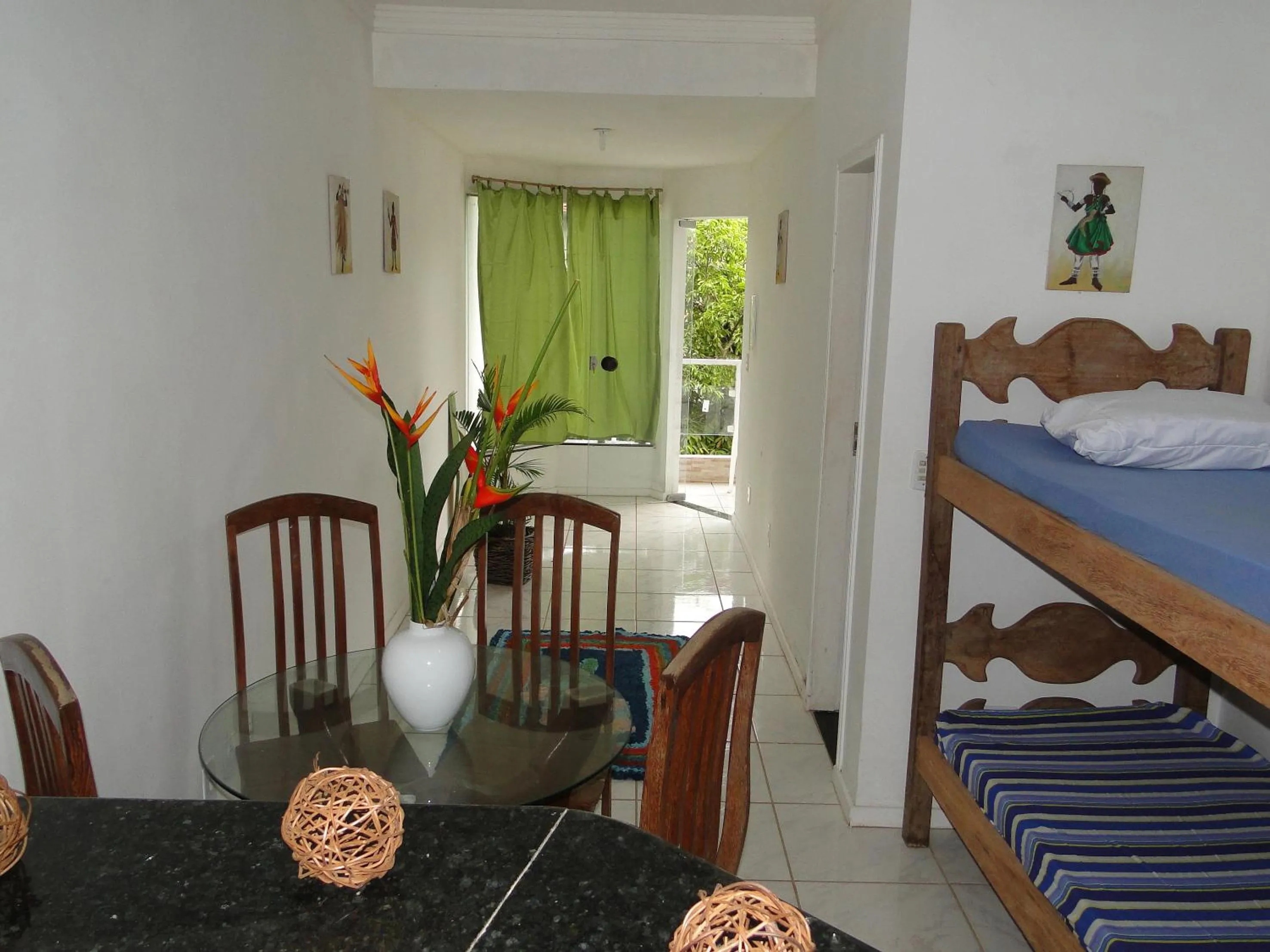 bunk bed, Bed in Casa de Vidro