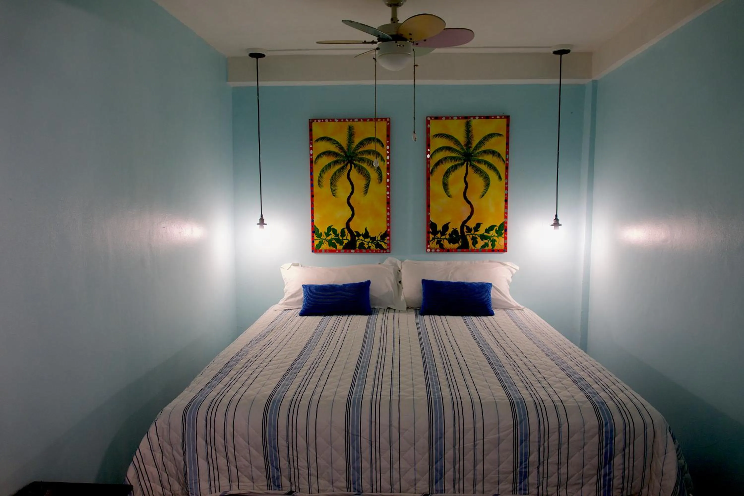 Bedroom, Bed in Casa Congo & Casa Rayo Verde - Restaurante - Galeria de arte