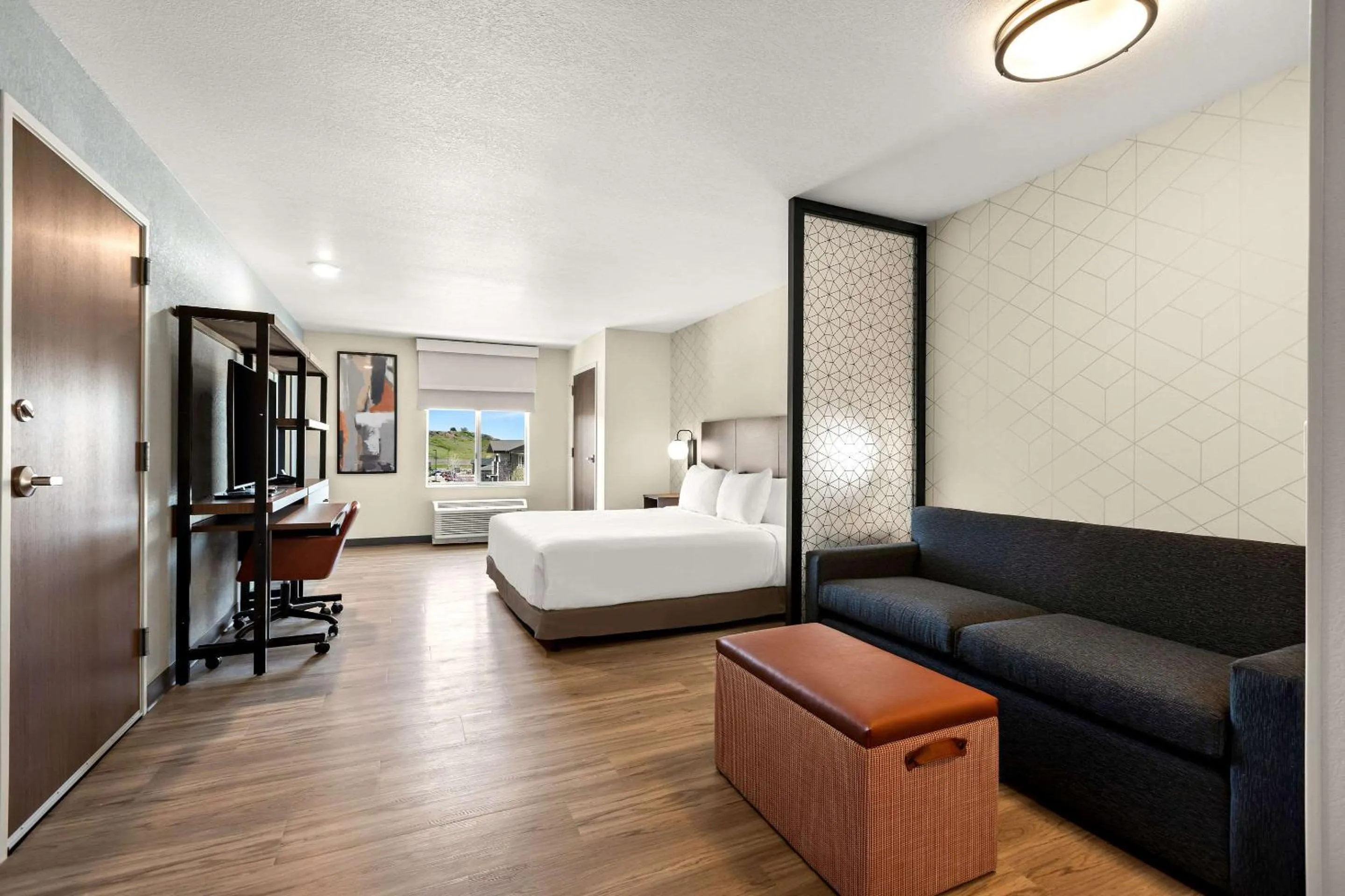 Bedroom, Bed in Everhome Suites Nampa Boise