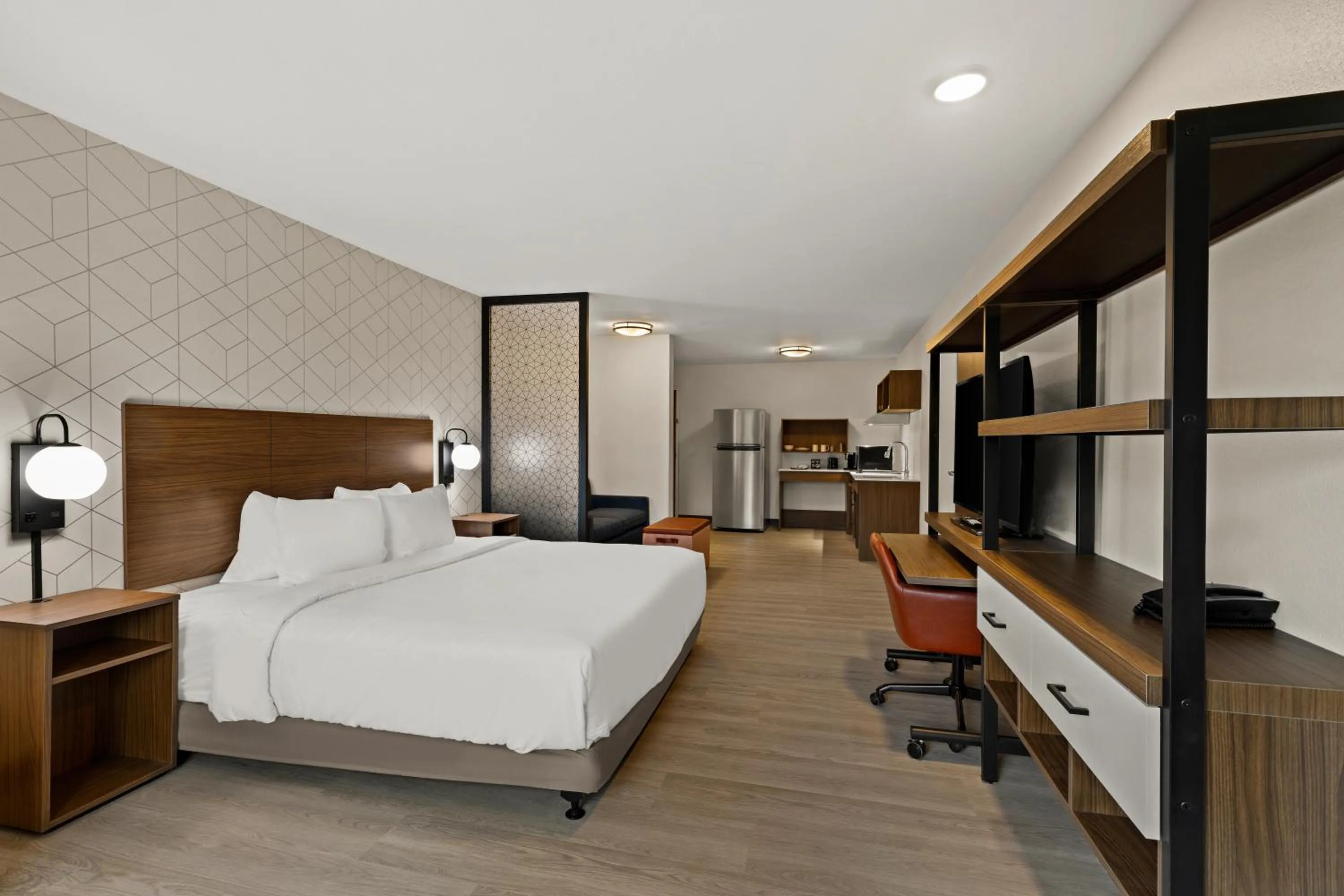 King Room with Dishwasher/Connecting Rooms - Non Smoking in Everhome Suites Atlanta Newnan