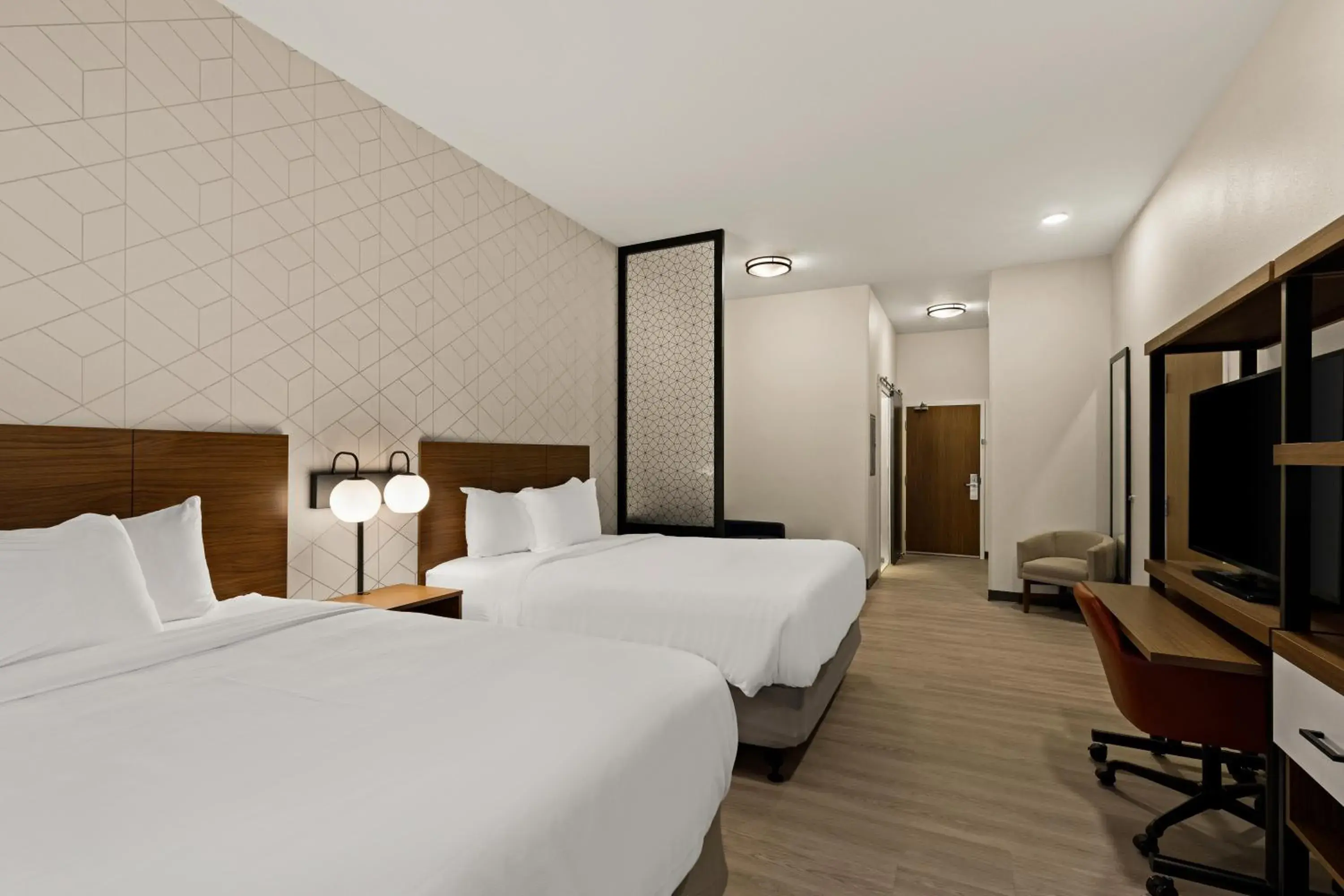 Quadruple Room with Two Queen Beds and Tub - Connecting Rooms/Disability Access/Non Smoking in Everhome Suites Atlanta Newnan Quadruple Room with Two Queen Beds and Tub - Connecting Rooms/Disability Access/Non Smoking in Everhome Suites Atlanta Newnan
