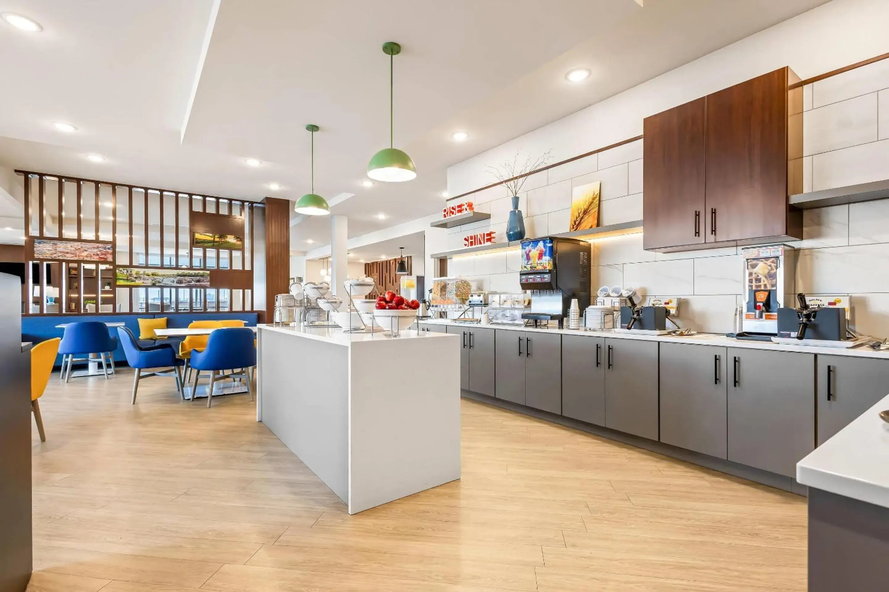 Breakfast in Comfort Inn & Suites at Sanford Sports Complex Breakfast in Comfort Inn & Suites at Sanford Sports Complex