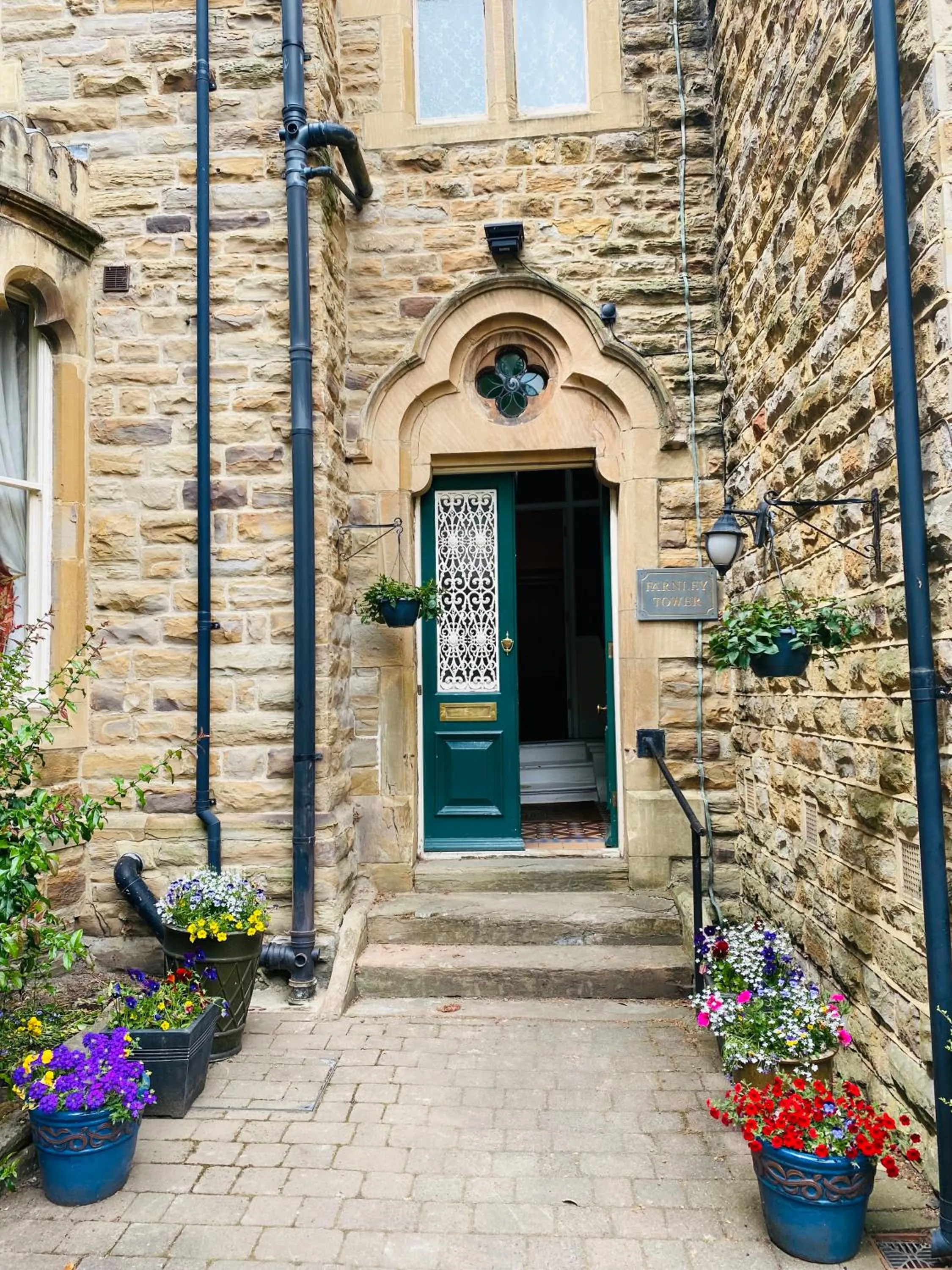 Facade/entrance in Farnley Tower Guesthouse