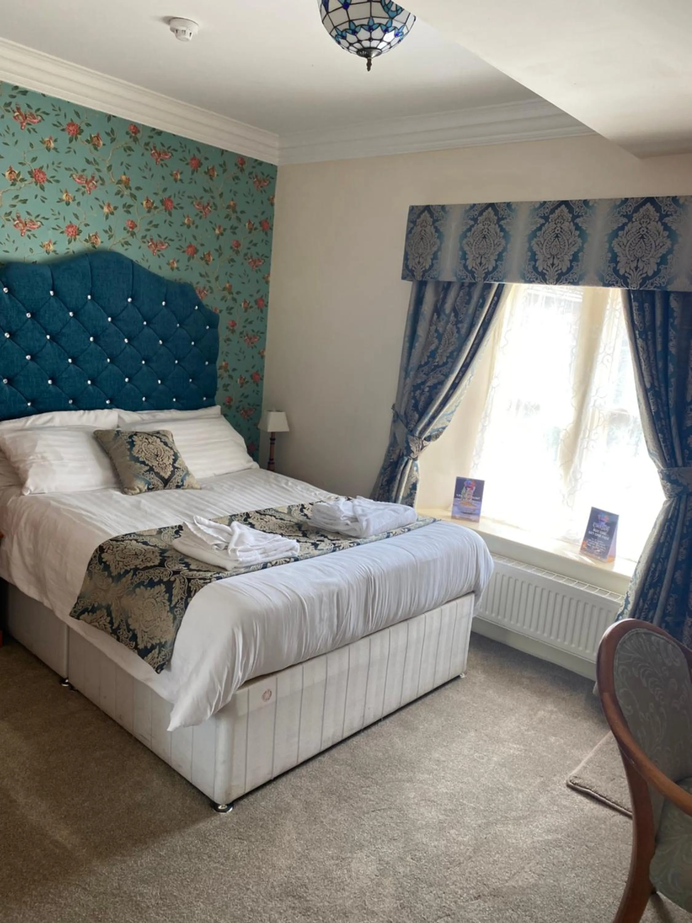 Nearby landmark, Bed in Farnley Tower Guesthouse