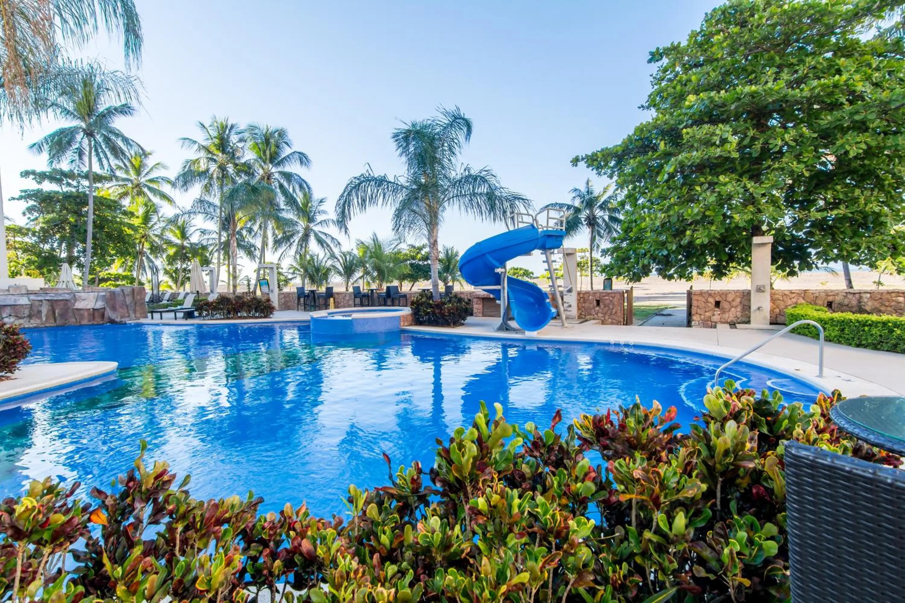 Swimming pool in Crocs Resort & Casino